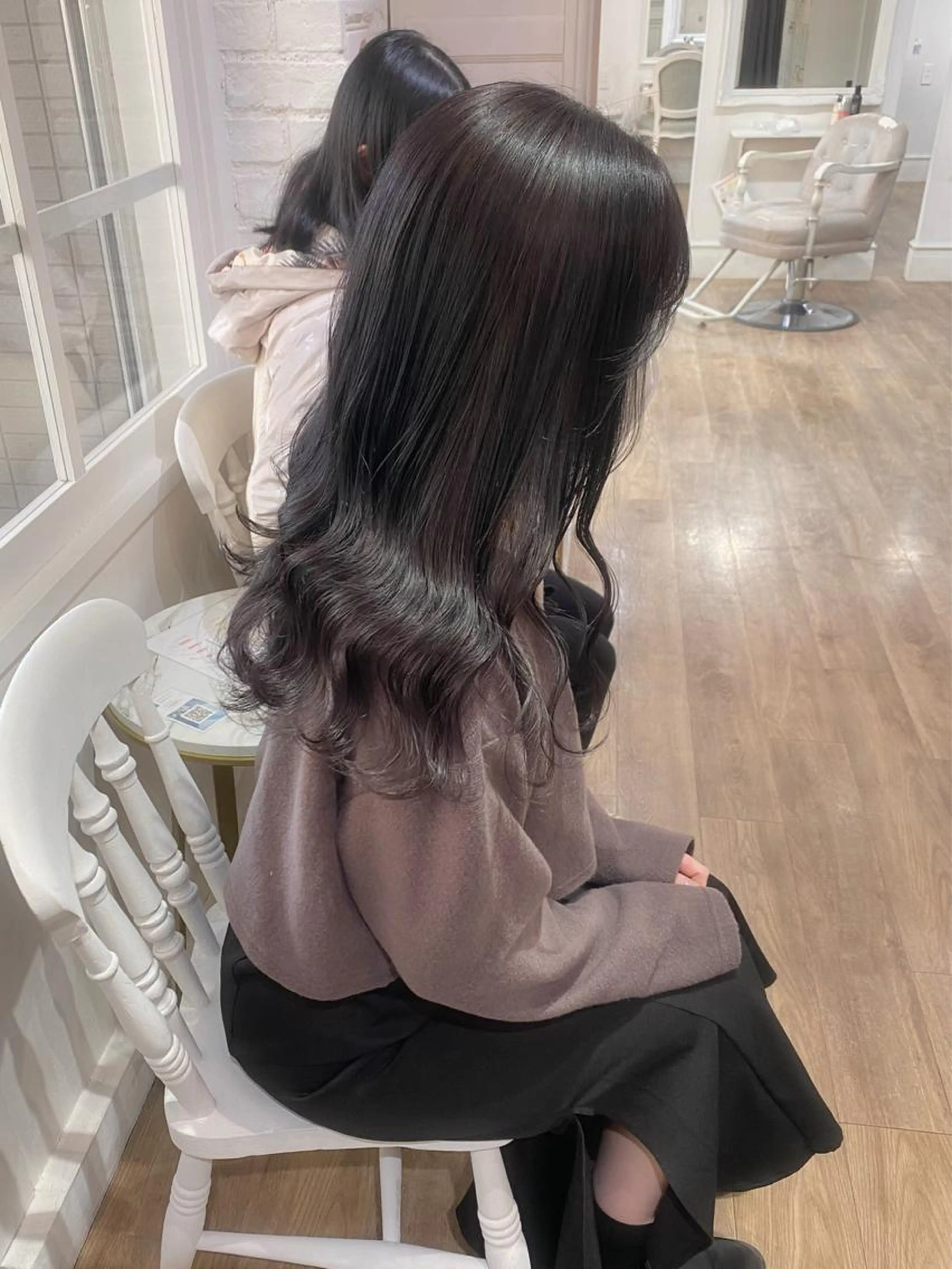 《黒染め使わない‼️》暗くしたい方、濃い色味入れたい方必見🎀アディクシーカラー＋7種のトリートメント✨の写真