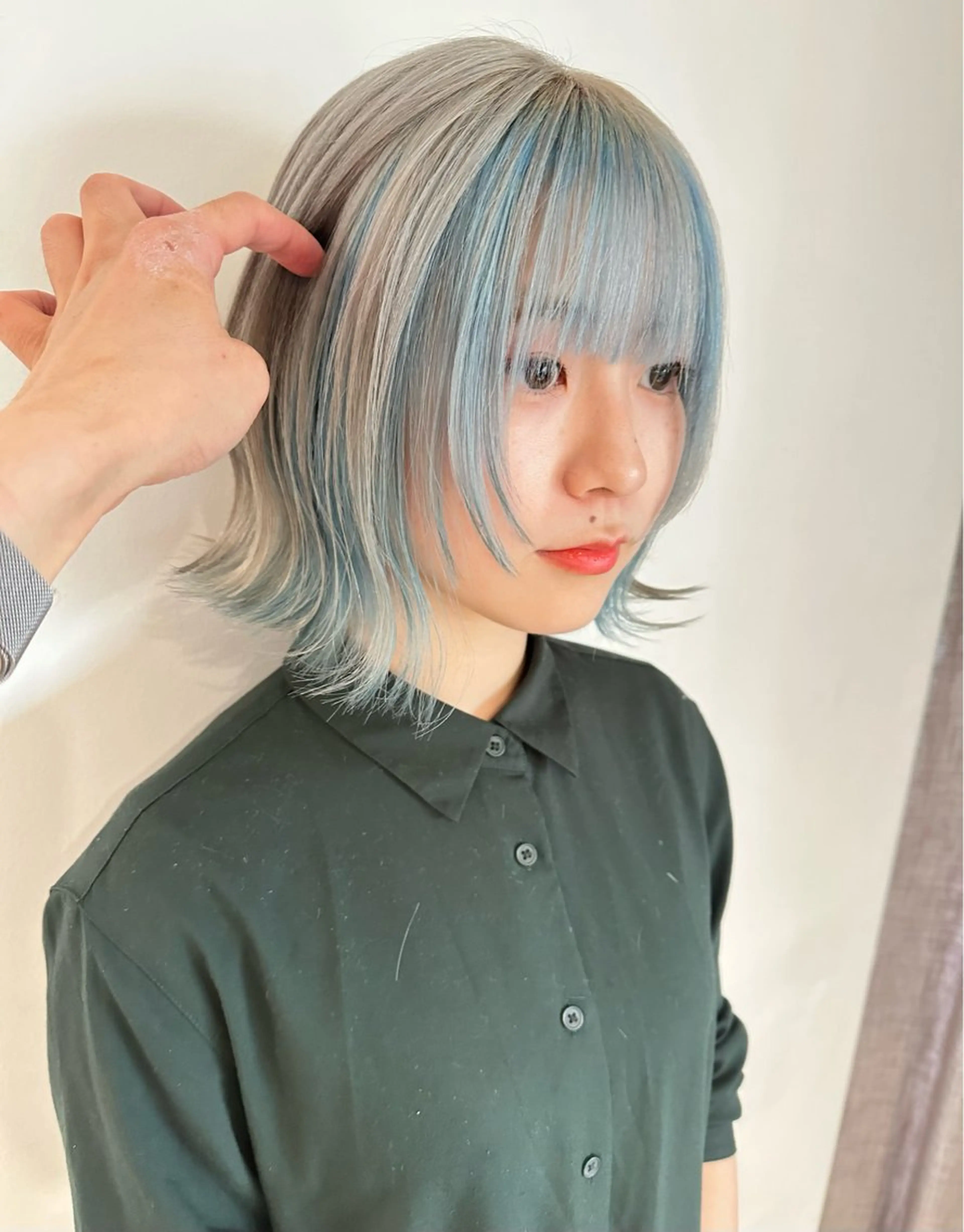 ミディアム カラー ヘアカラー トリートメント ヘアセット ✨艶ブリーチカラー ✨四ノ宮裕己のヘアスタイル