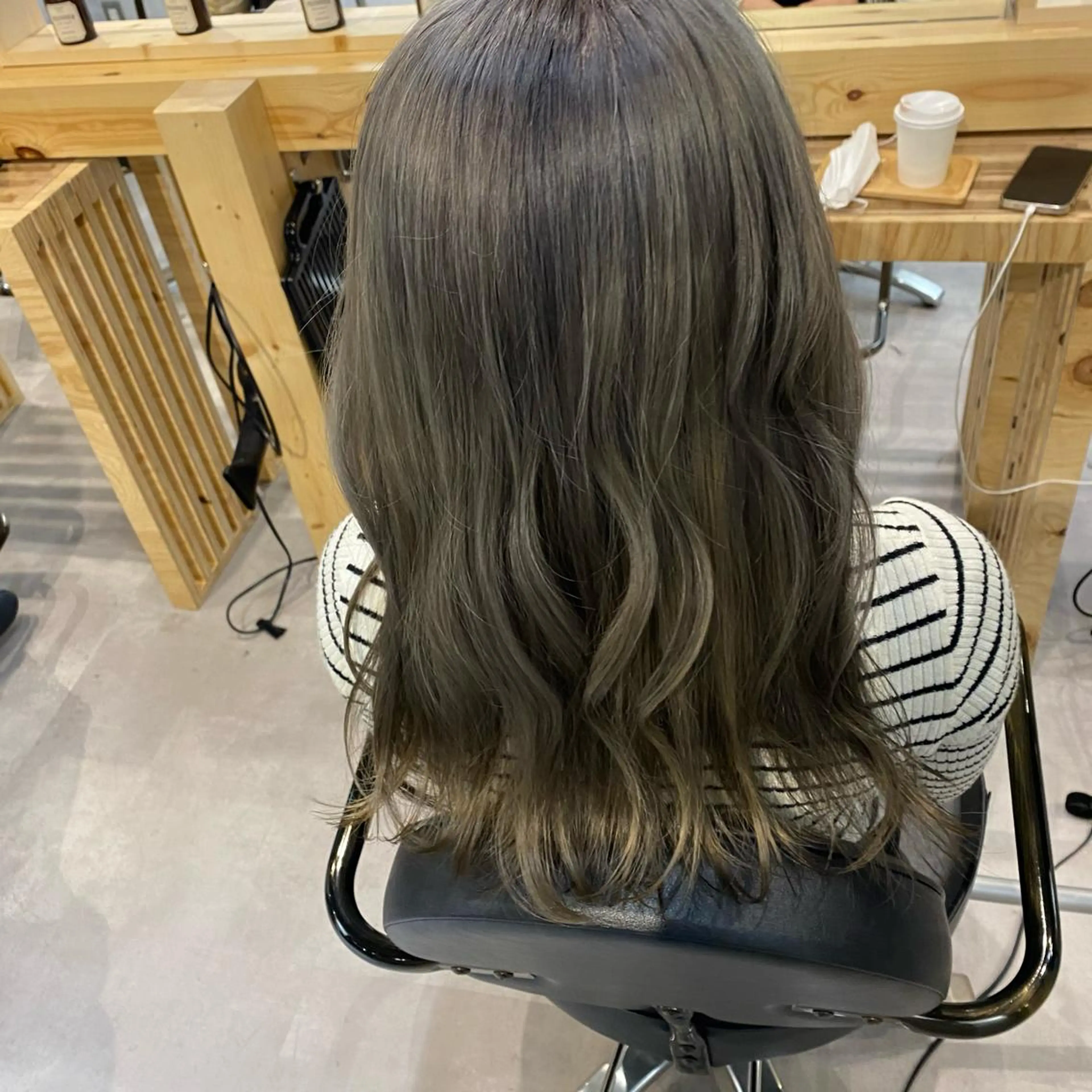 ロング カラー Sia中野新橋　店長 田中　優莉乃のヘアスタイル