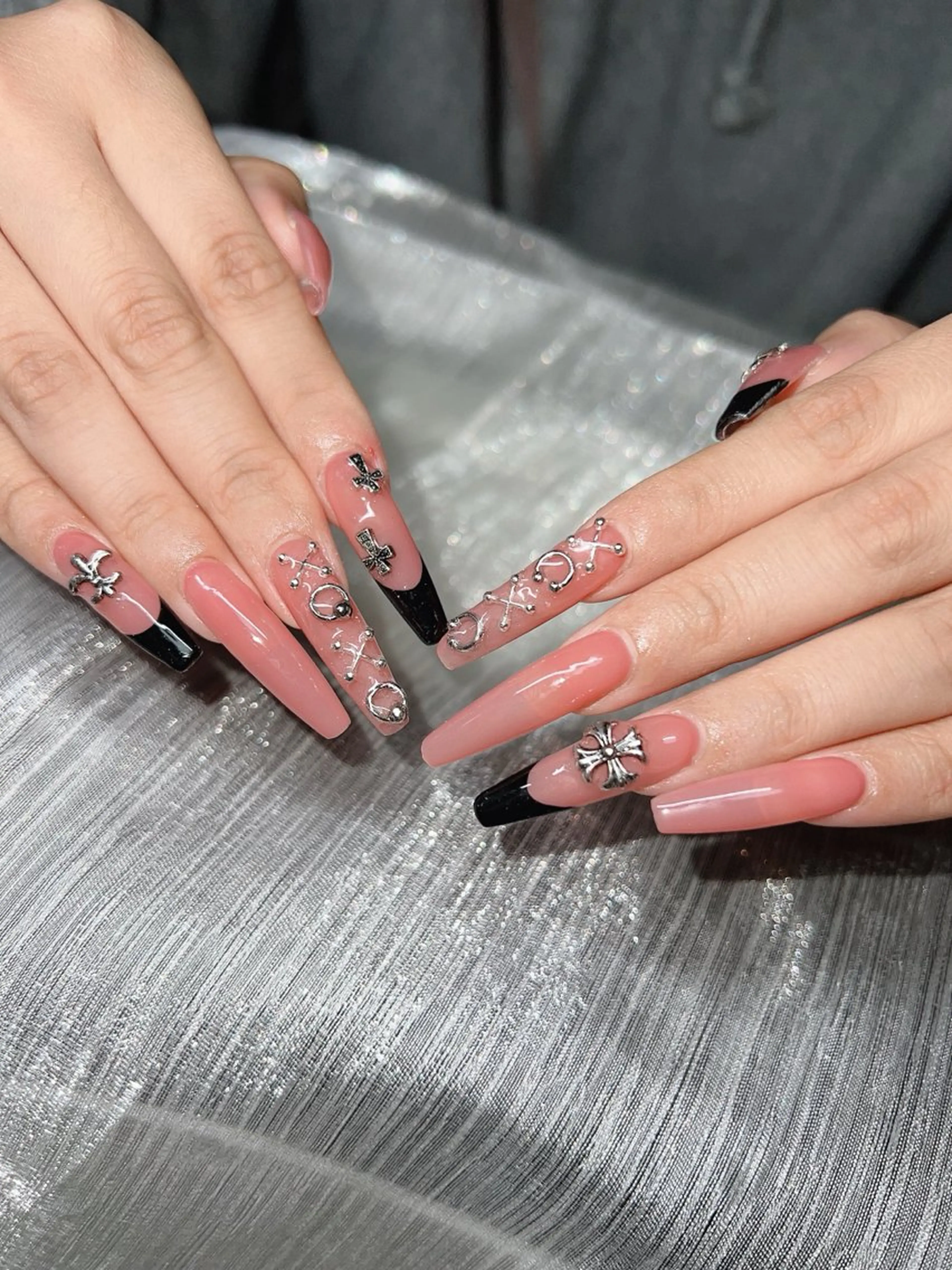 ネイル ハンドネイル Lee Nailsのネイルデザイン