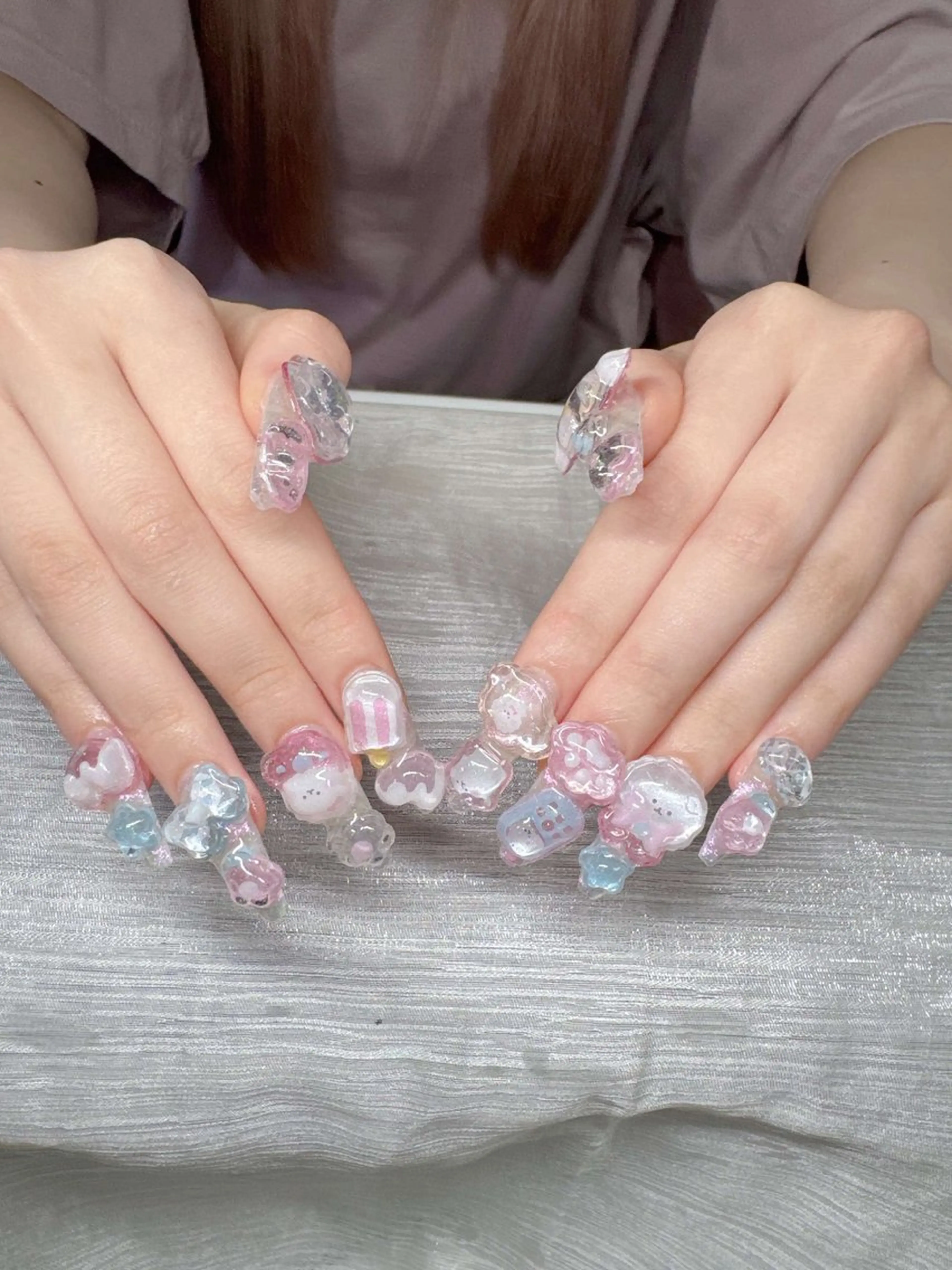 ネイル 長さ出し グラデーション 卒業式 キラキラネイル マグネットネイル Lee Nailsのネイルデザイン