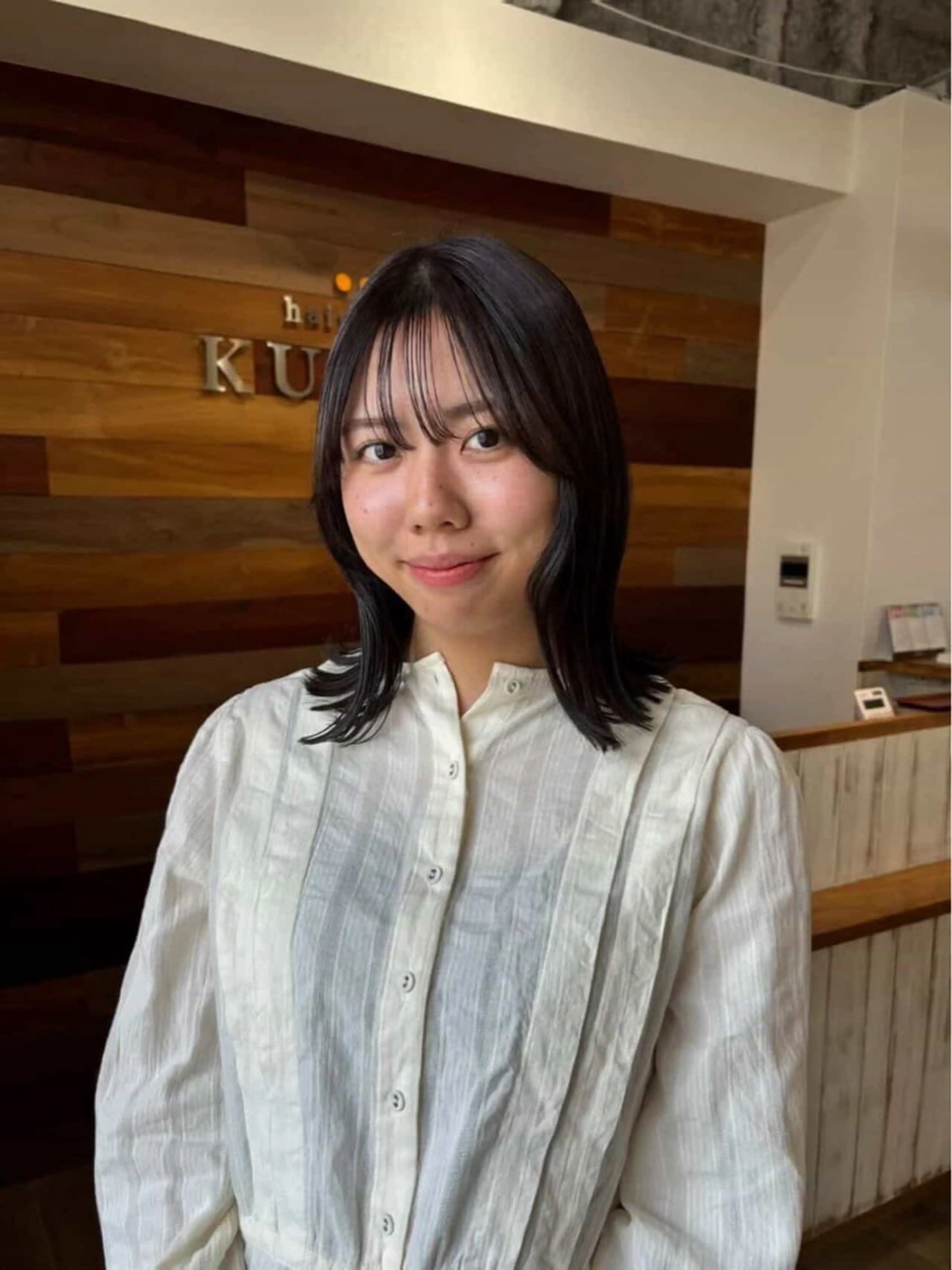 ミディアム カラー 透明感カラー カット ヘアカラー トリートメント RINNO🌷透明感 カラー/縮毛矯正のヘアスタイル