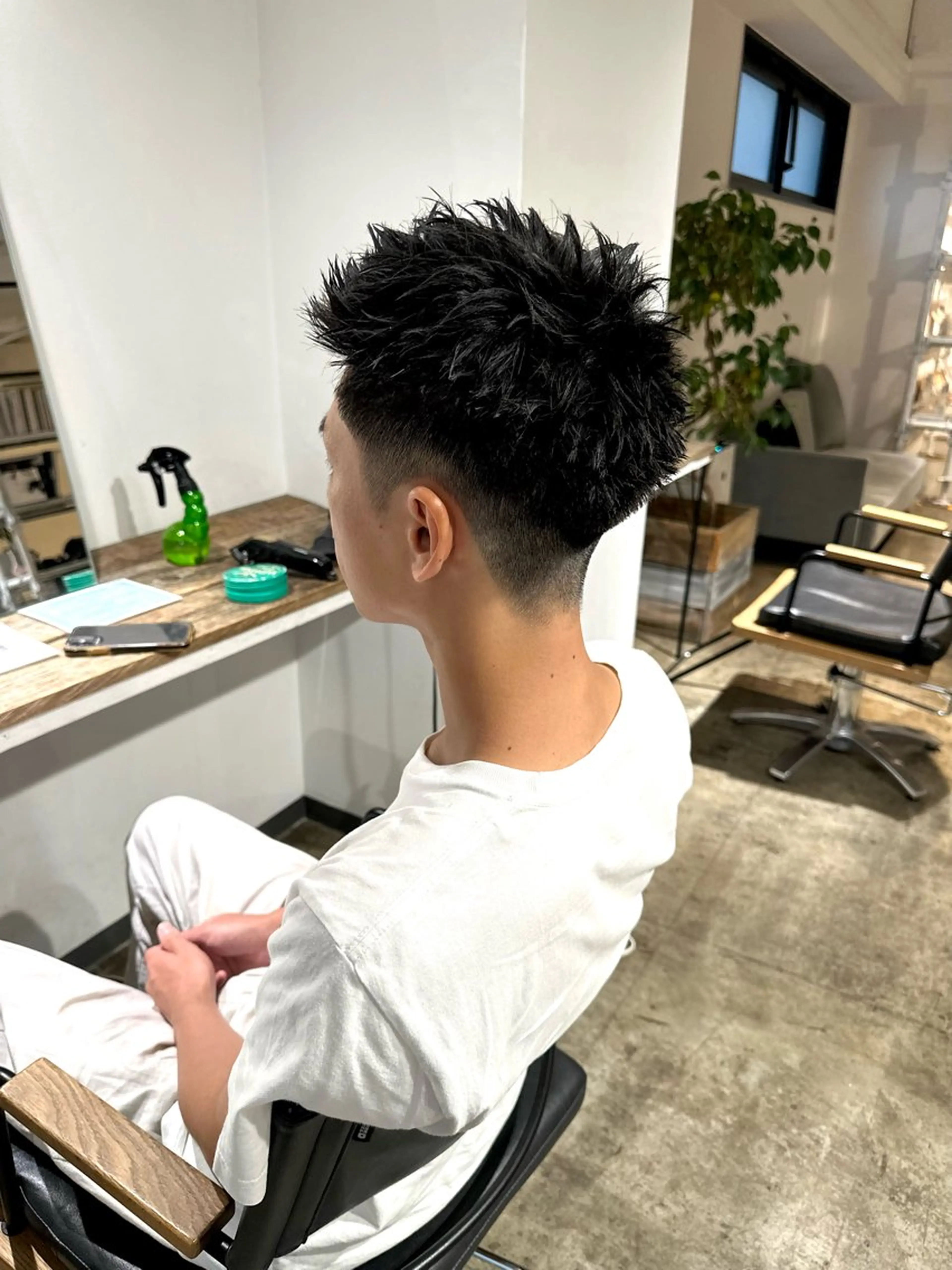 メンズ フェードカット マッシュ メンズパーマ スパイキーショート メンズツイストパーマ カット 骨格補正施術/メンズ 専門美容師/YUYAのヘアスタイル