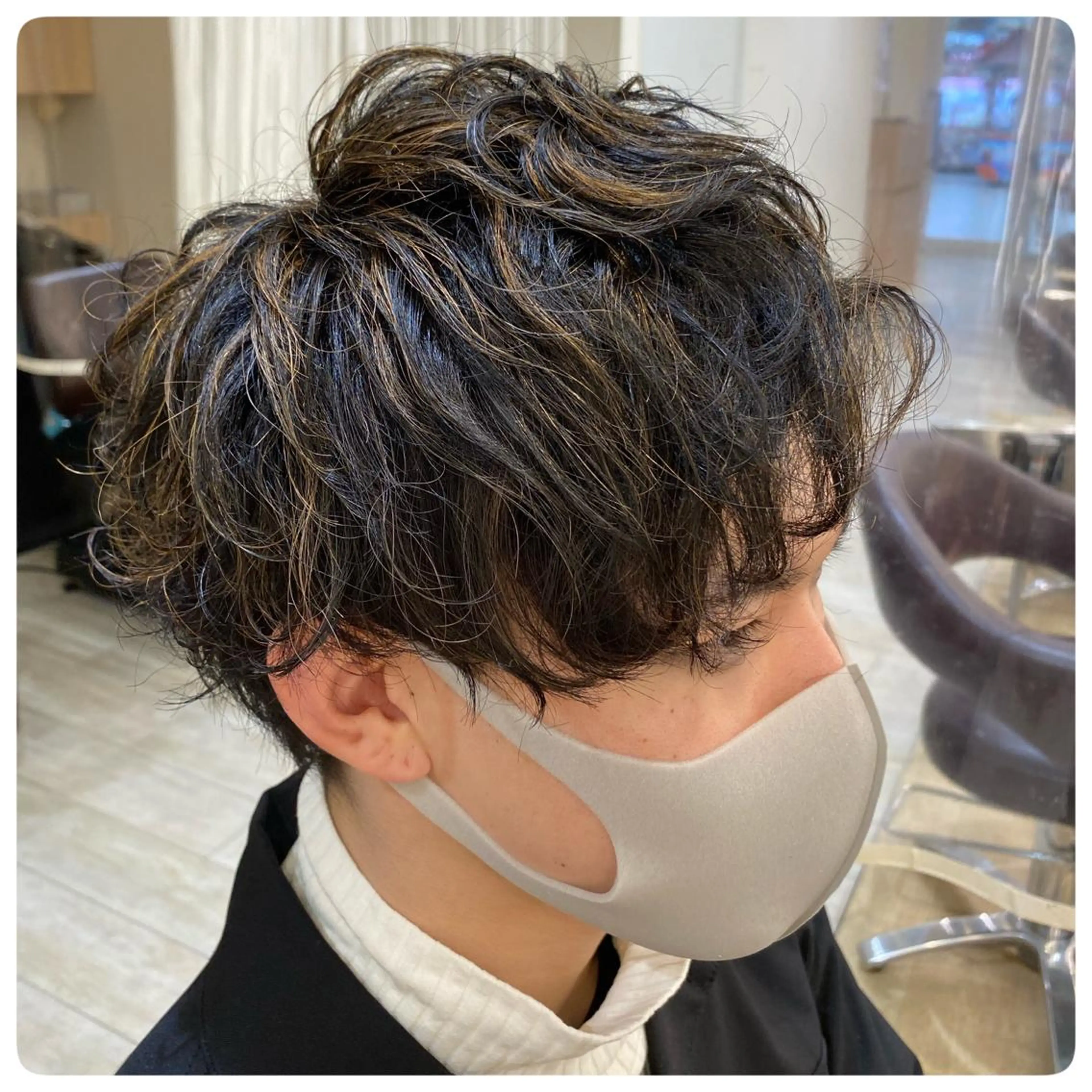 メンズ メンズハイライト メンズパーマ レイヤー/メンズ 奥野恭平のヘアスタイル