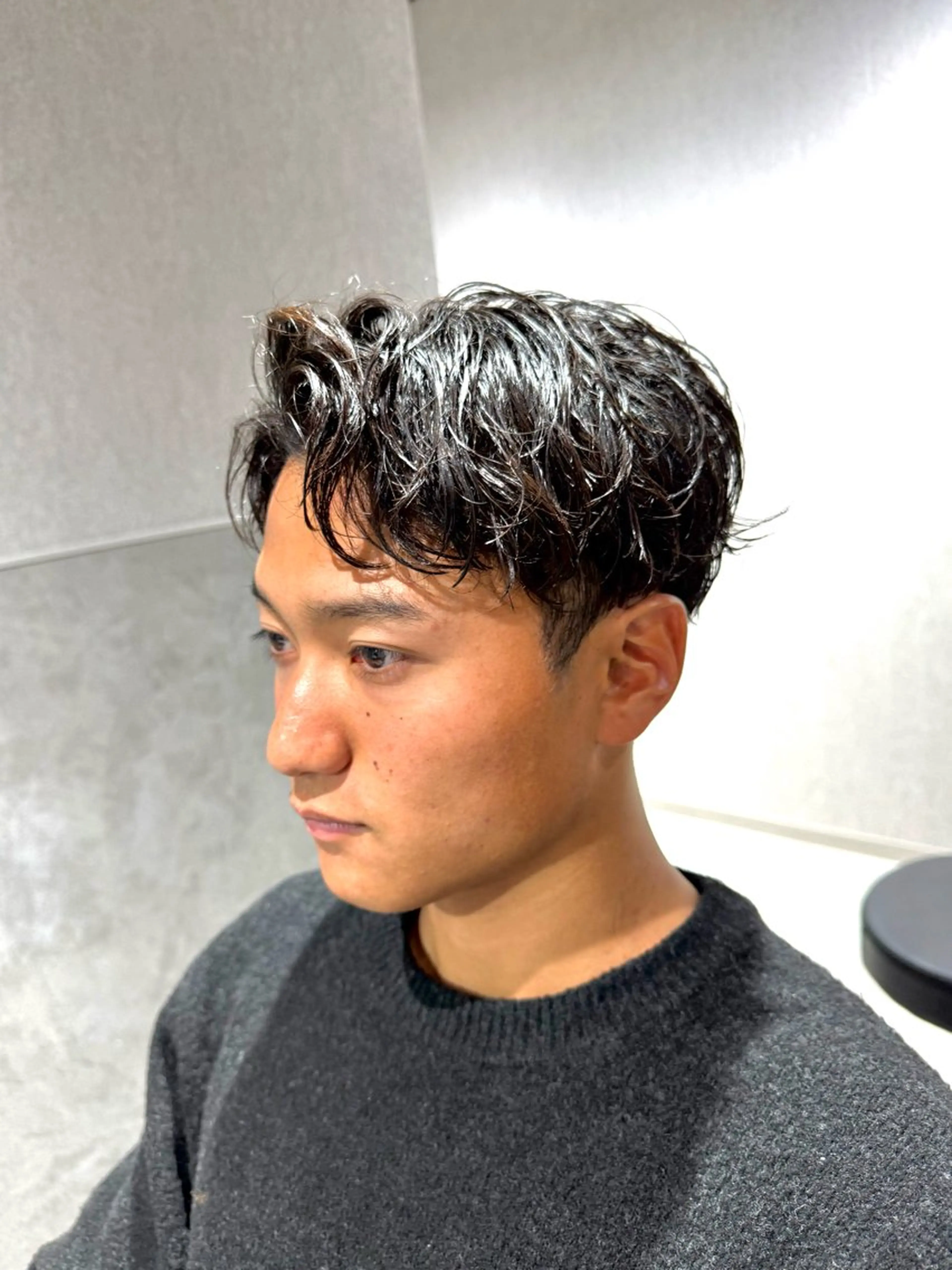 ショート パーマ メンズ センターパート メンズパーマ スパイラルパーマ カット パーマ トリートメント メンズパーマ職人 パーマ🔥ritaのヘアスタイル
