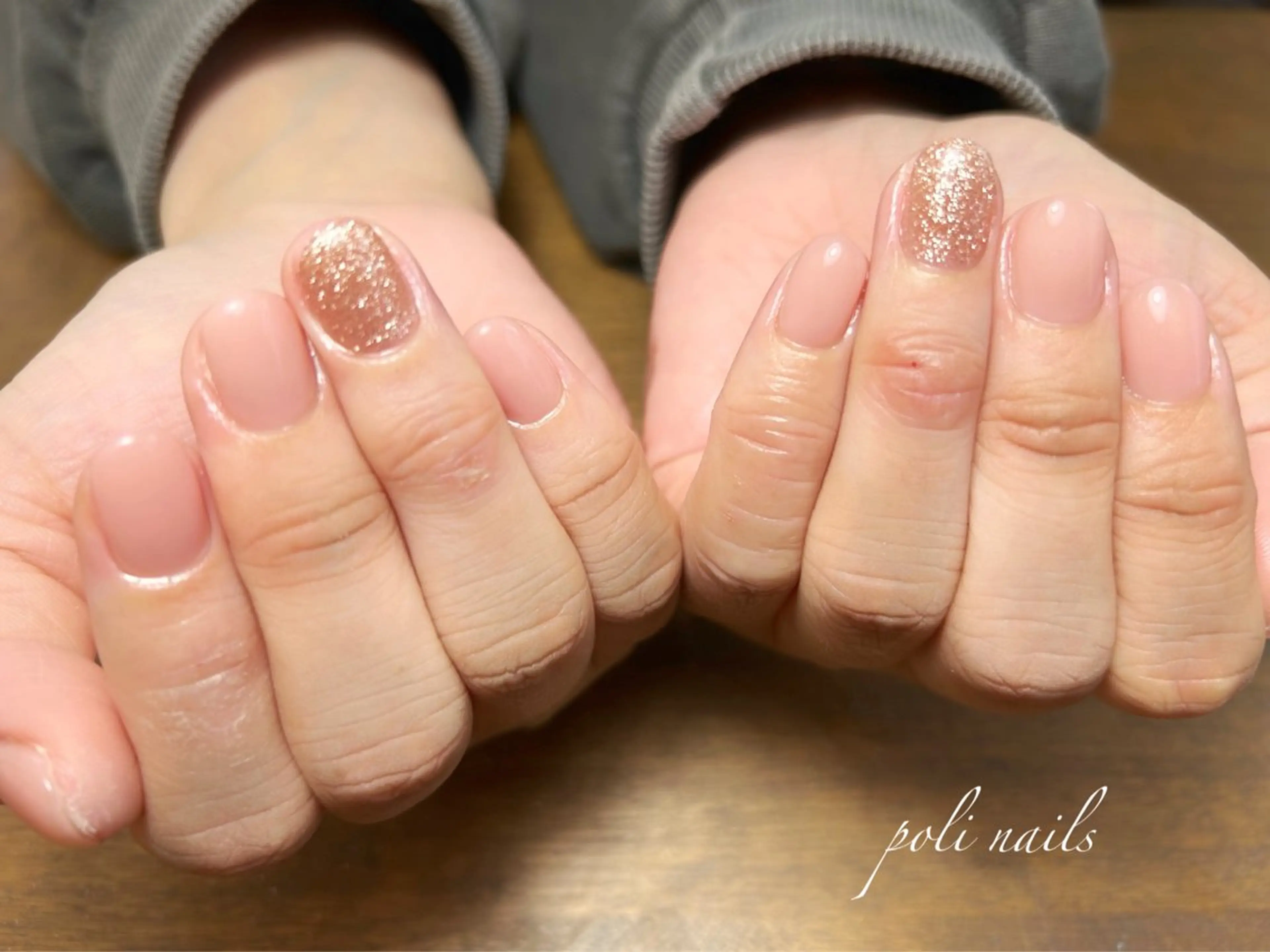 ネイル poli nailsのネイルデザイン
