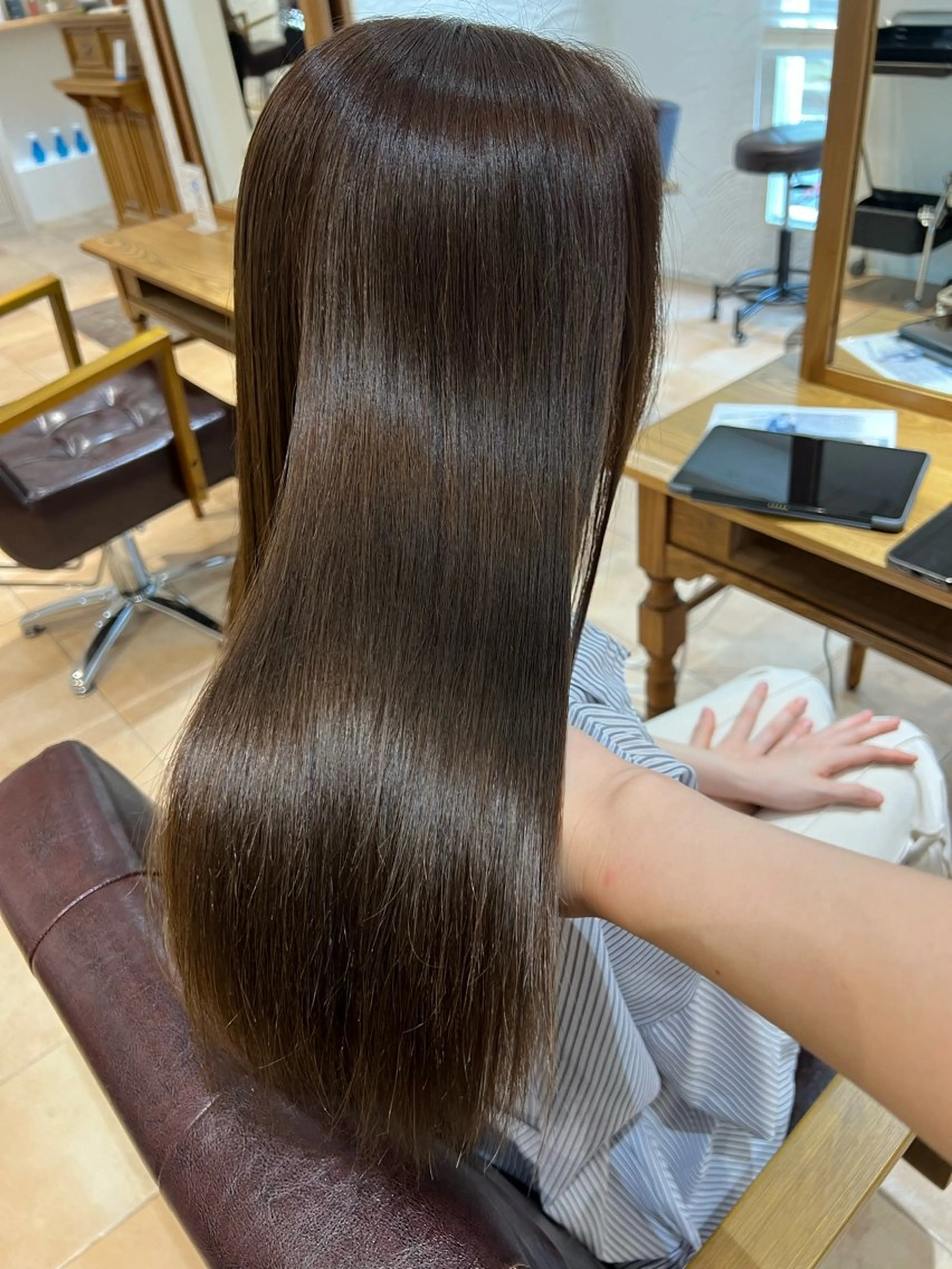 セミロング カラー 🥀韓国ヘア🥀 宮津真菜のヘアスタイル