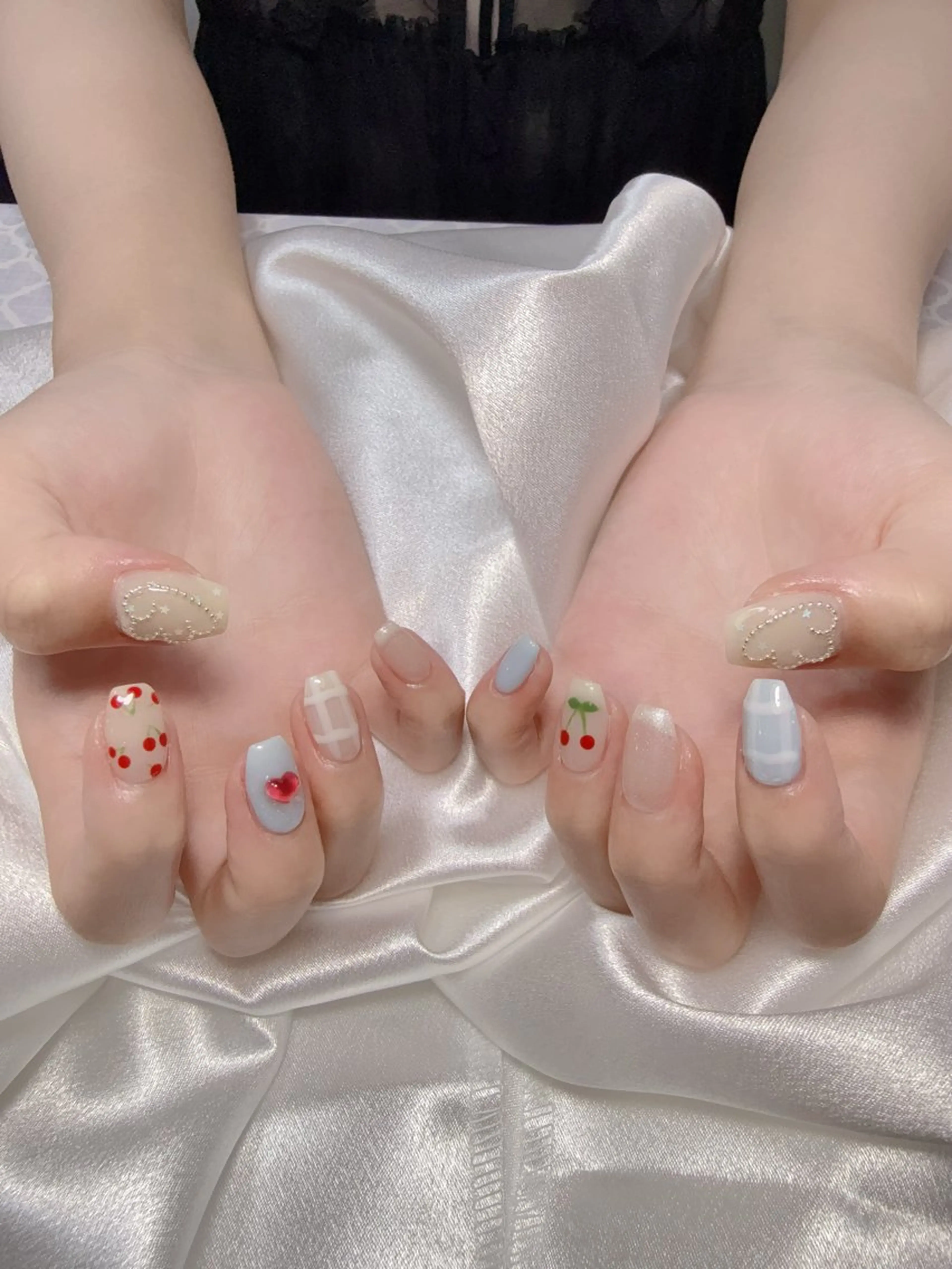 ネイル 西野 カナのネイルデザイン