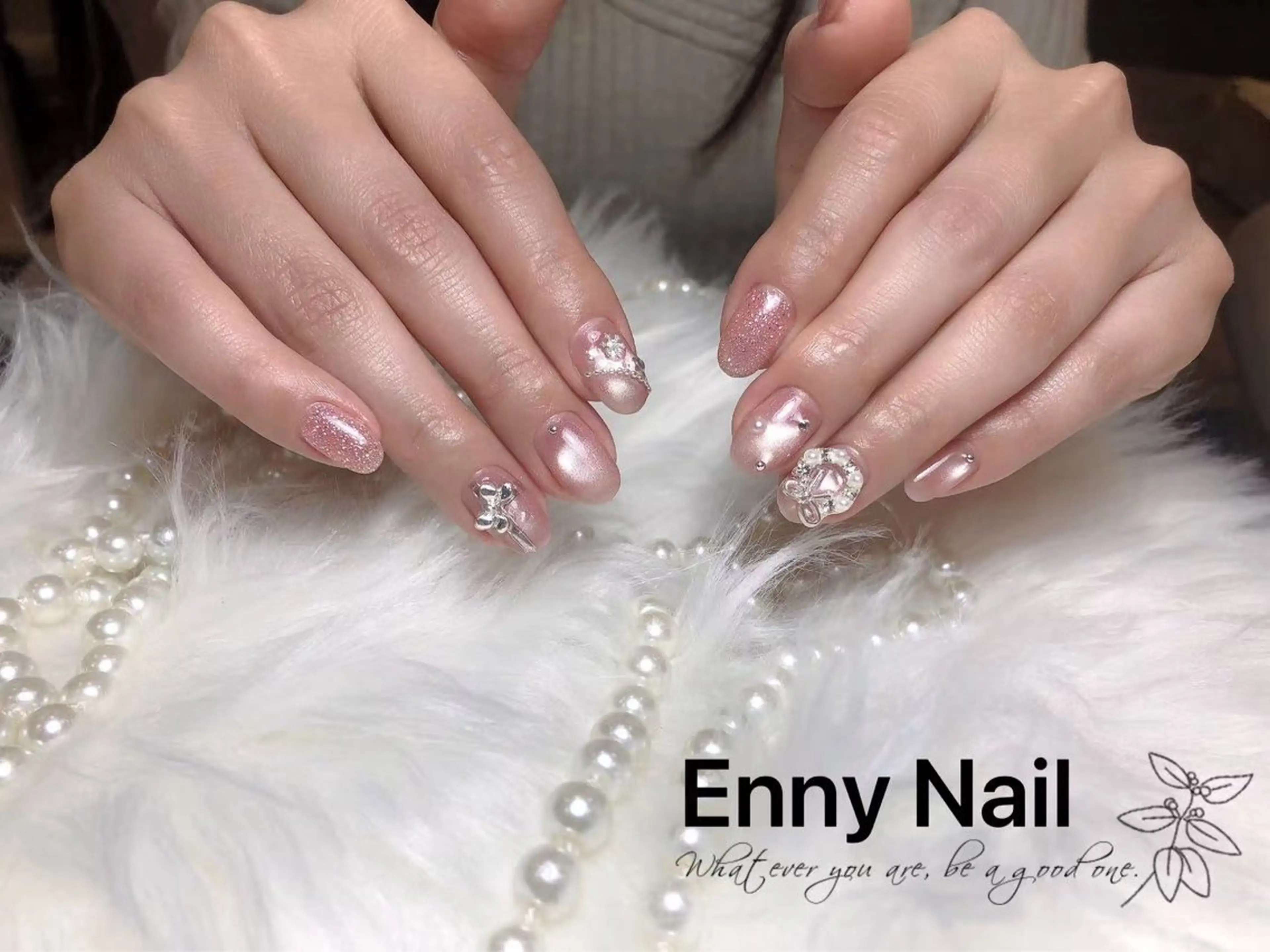 ネイル チークネイル フットネイル フレンチネイル ジェルネイル ガラスフレンチ Nailsalon Ennyのネイルデザイン