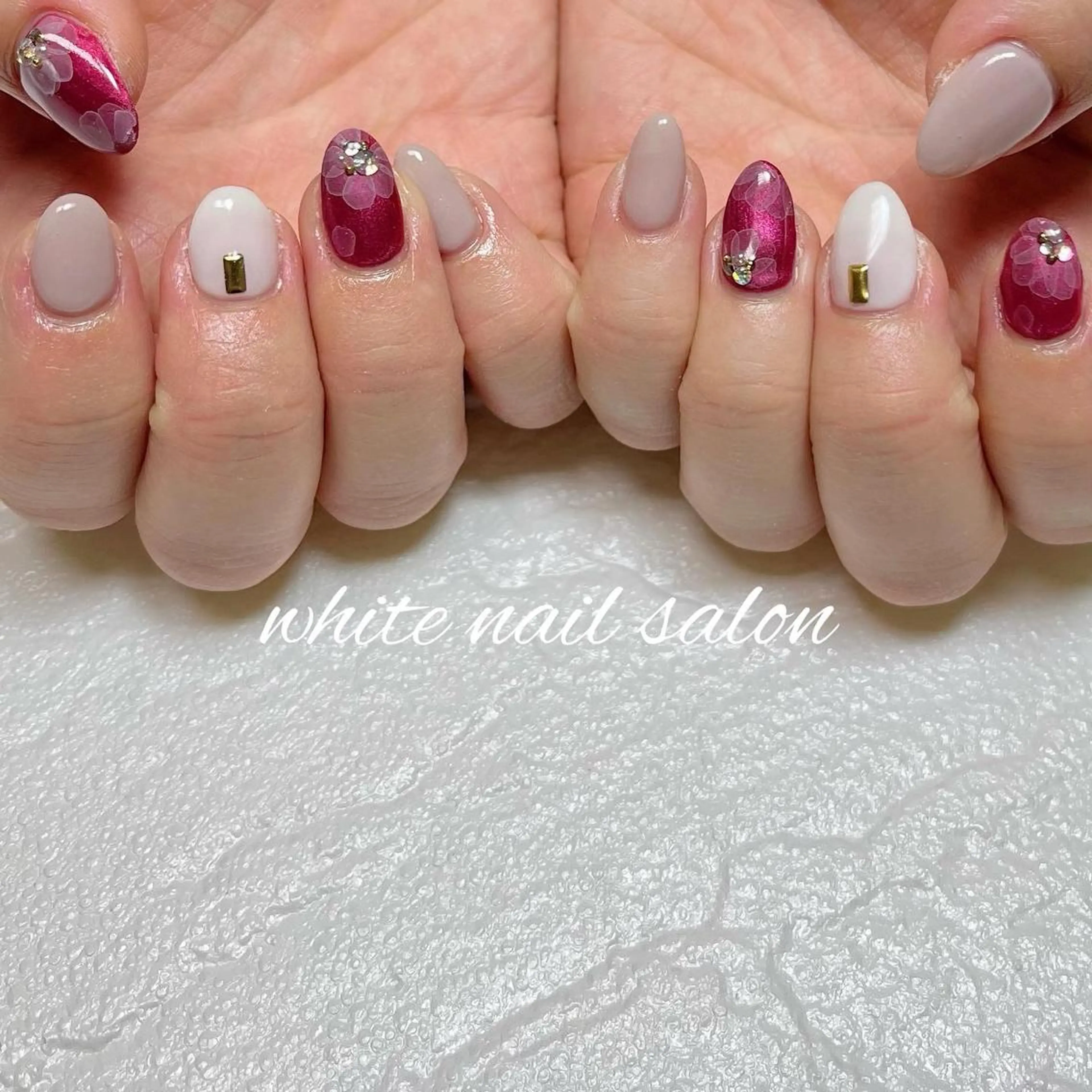 ネイル フットネイル ジェルネイル ハードジェル ラメ(グリッター) 持ち込み ハンドネイル white nail salonのネイルデザイン
