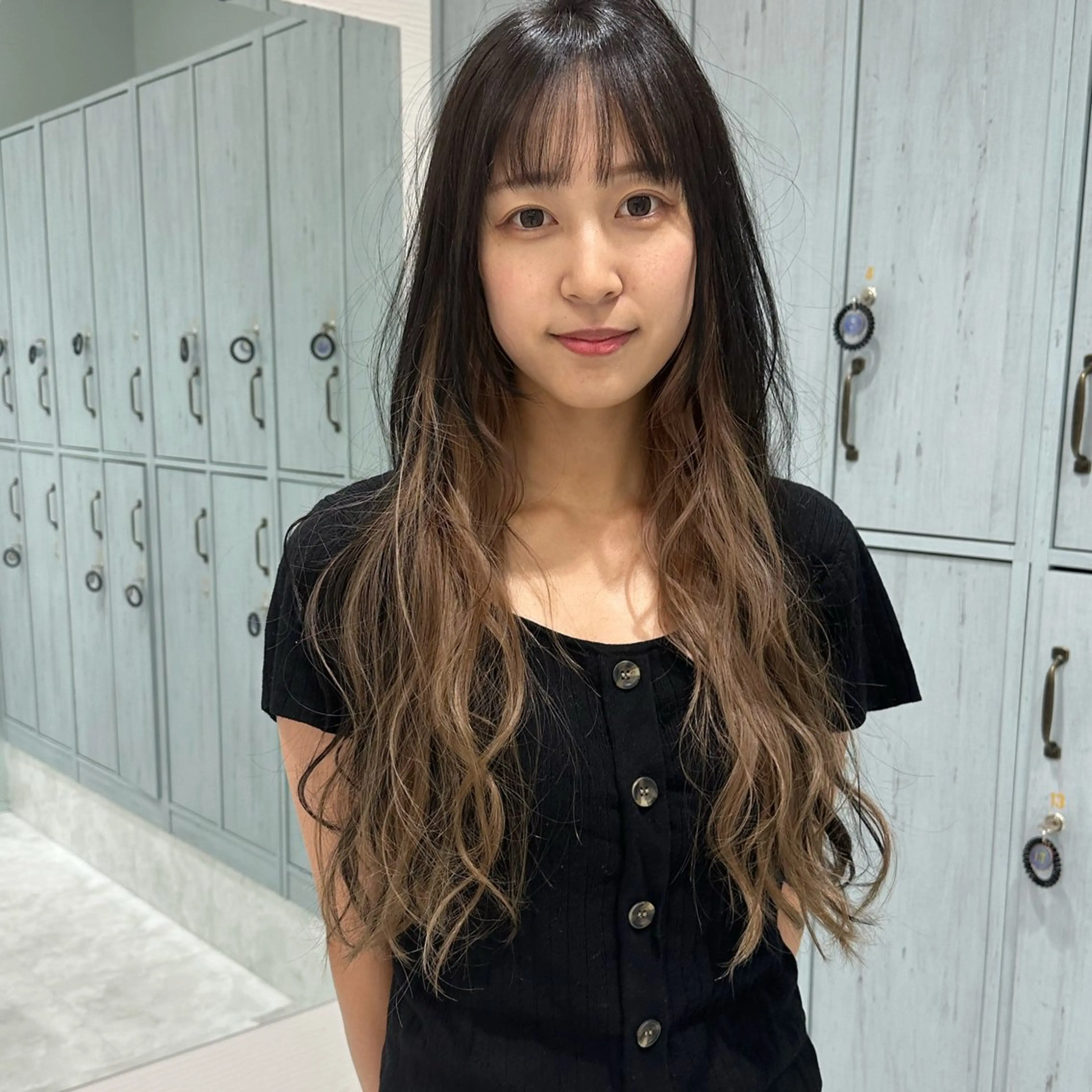 ロング カラー ヘアカラー トリートメント 中川 茜里のヘアスタイル