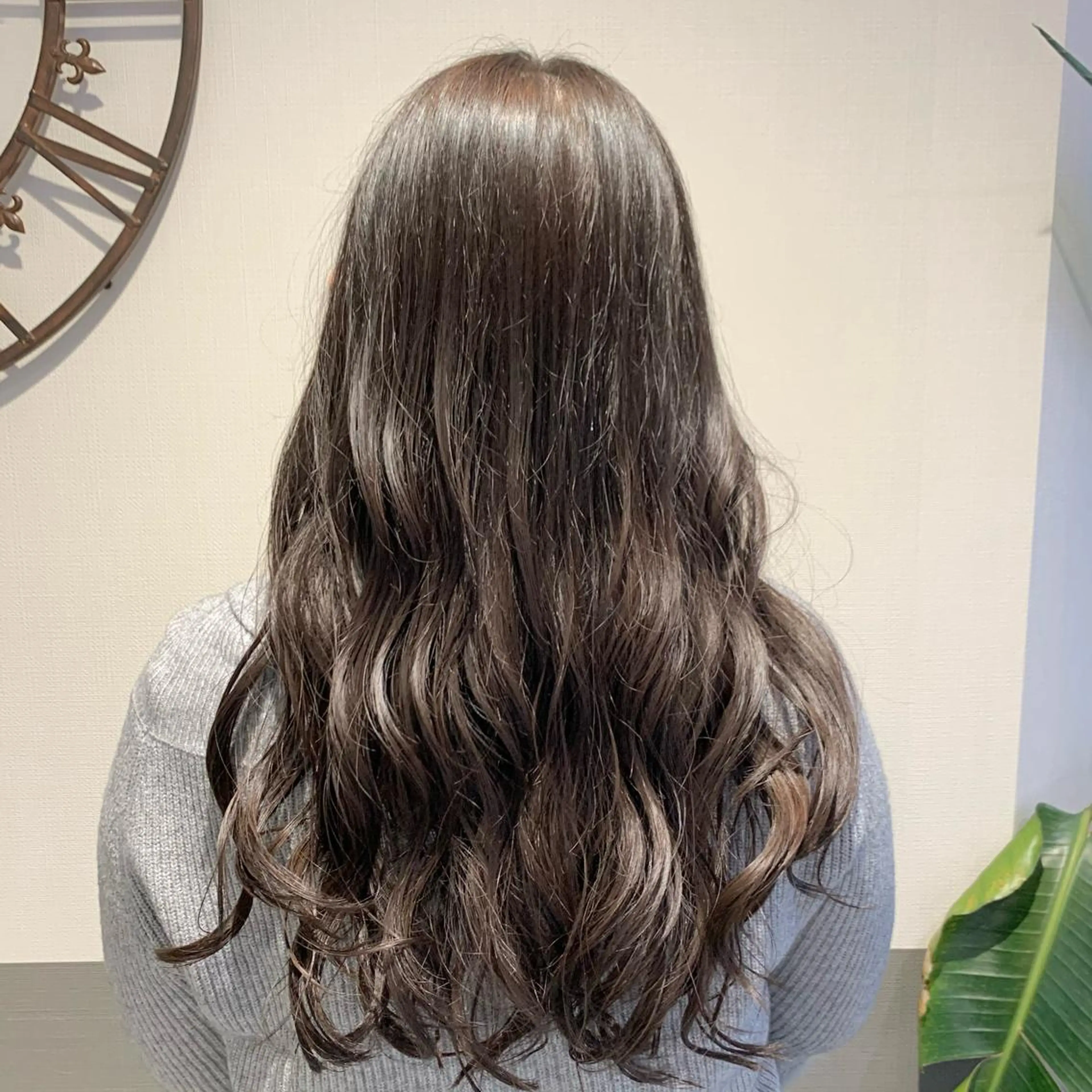 ロング カラー 透明感カラー ウサミ/髪質改善 酸性ストレート🌈のヘアスタイル