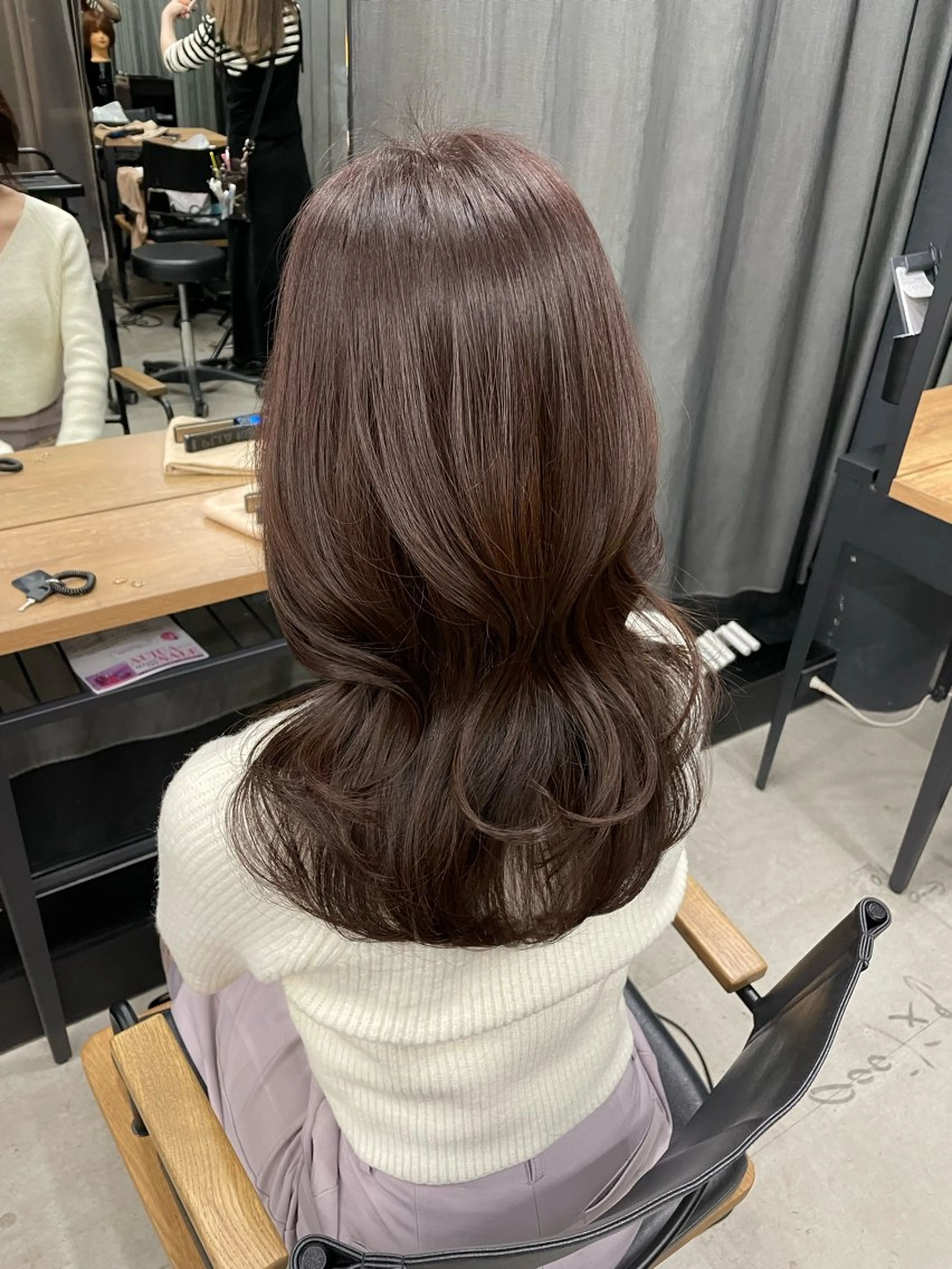 ミディアム 伊藤 莉奈　韓国ヘアのヘアスタイル