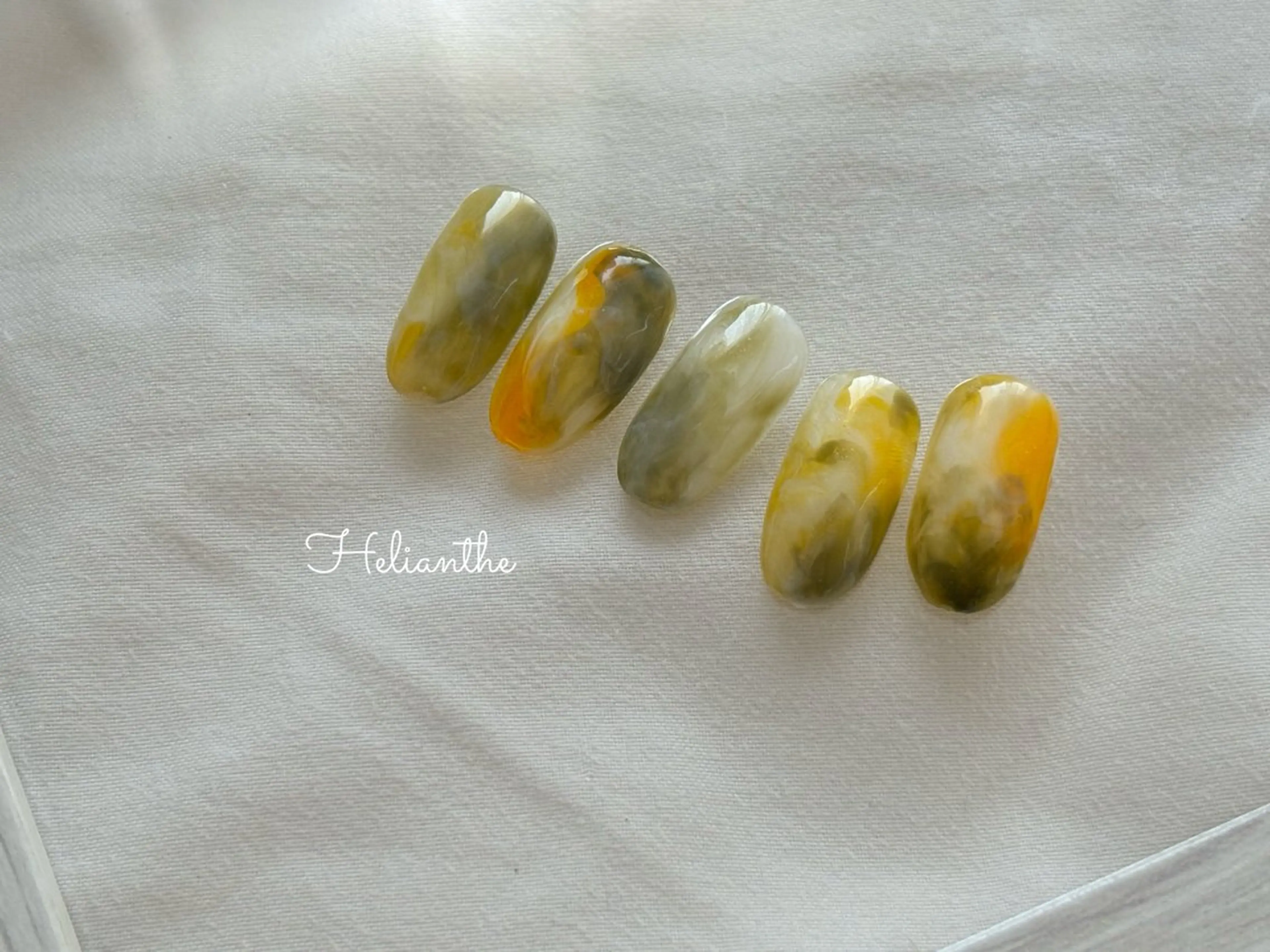 ネイル Helianthe所属・NAILARTIST MIKAのネイルデザイン