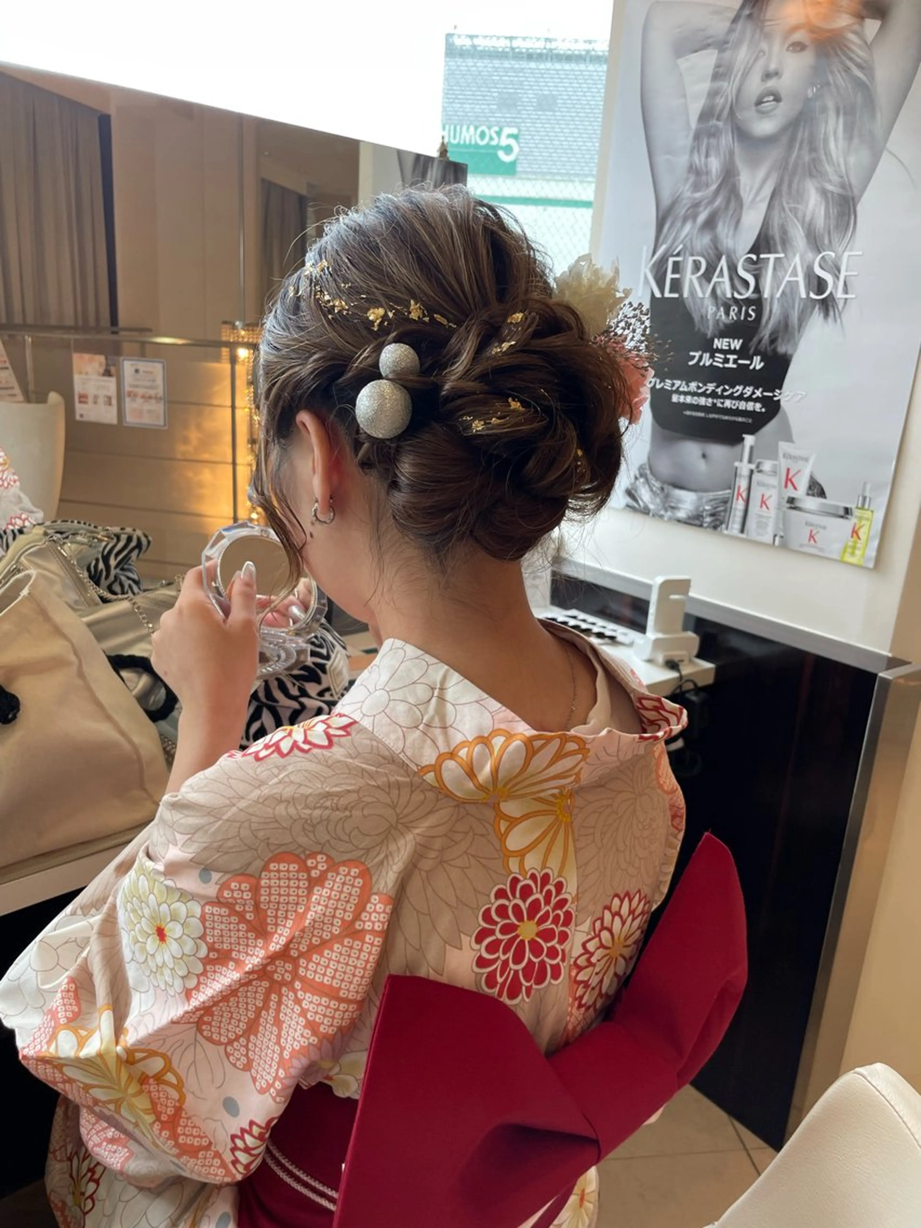 ロング レナークアリア 梅津美憂のヘアスタイル