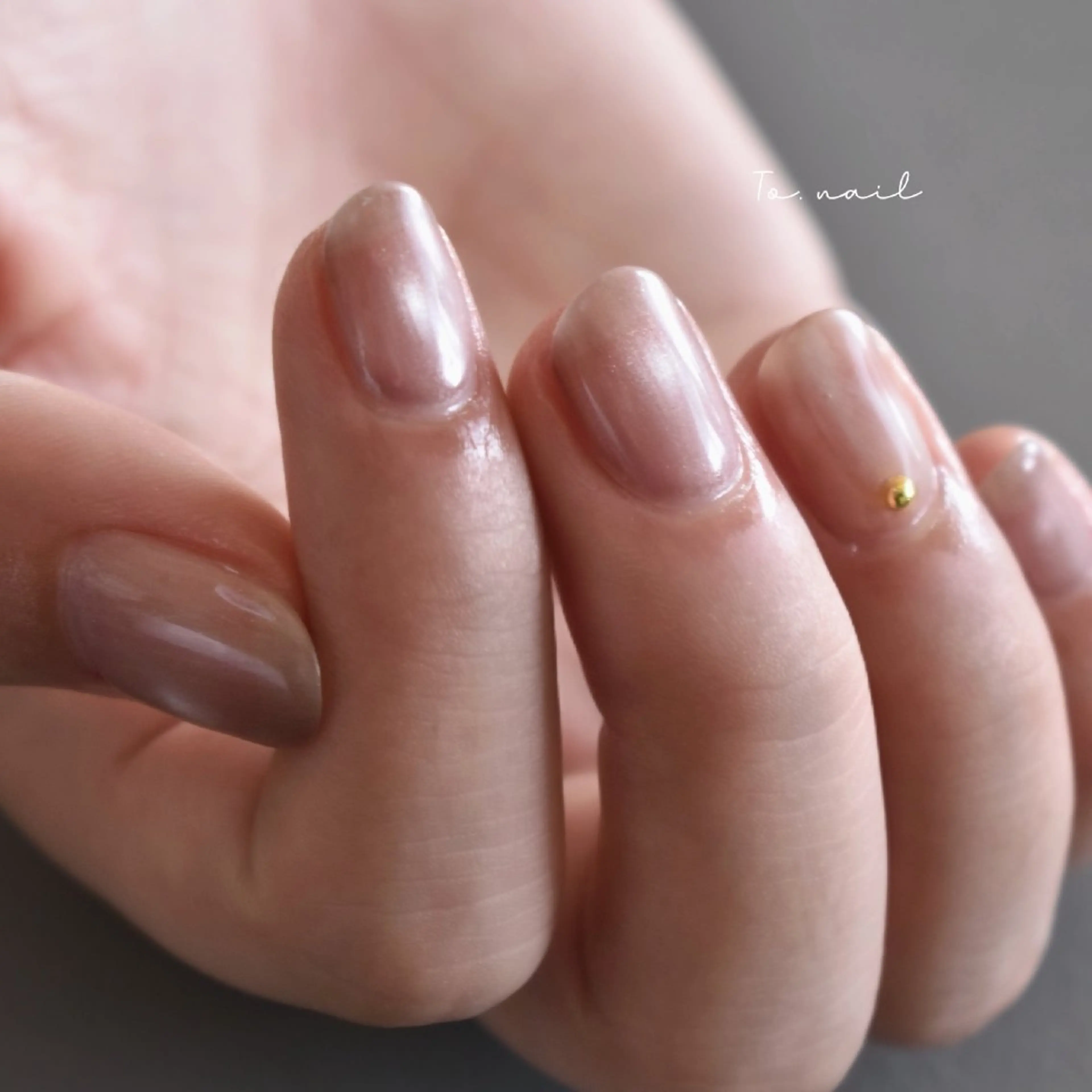 hand｜2本アート（オフなし）の写真