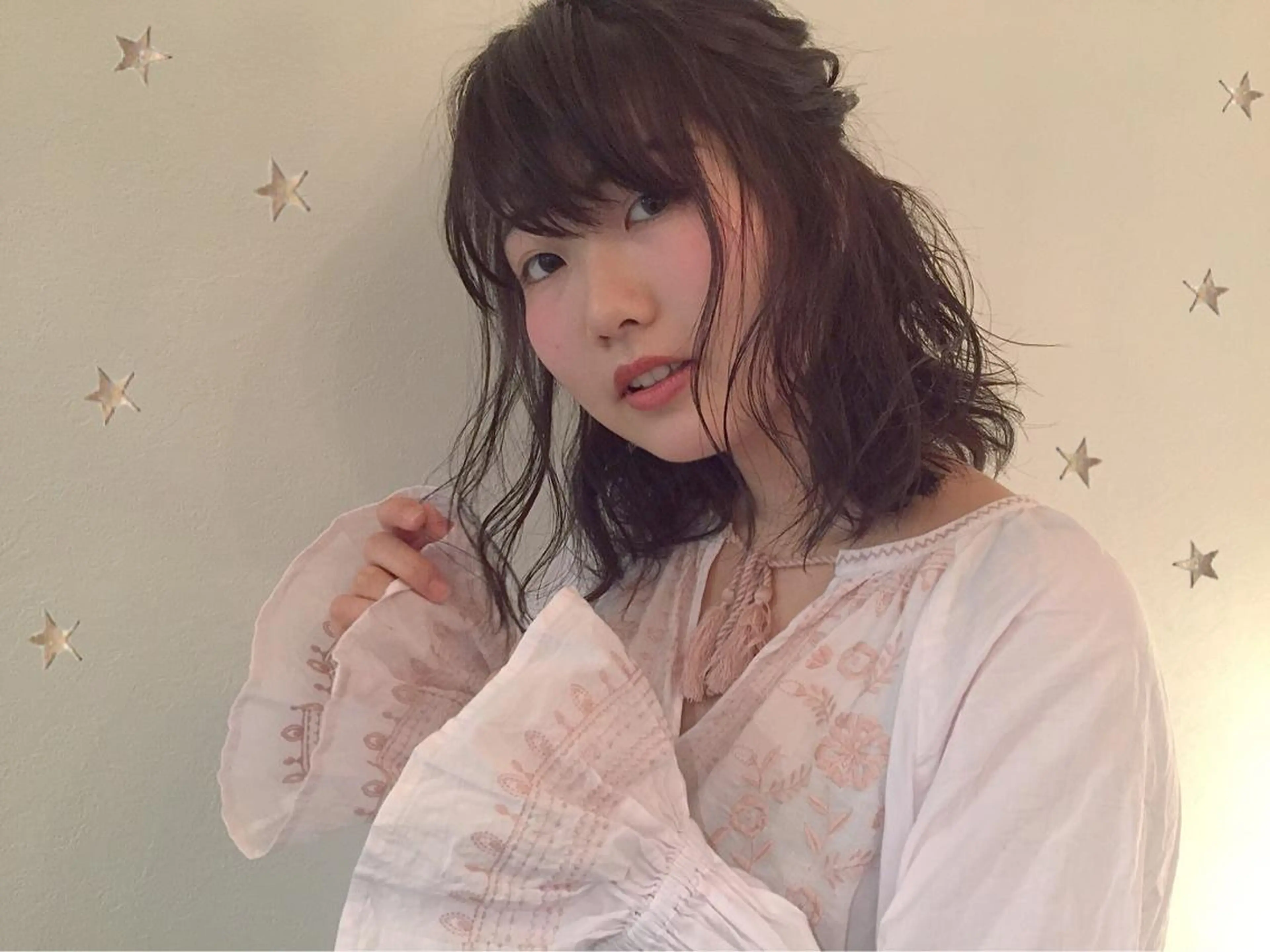 ミディアム ヘアアレンジ 市川 千夏のヘアスタイル