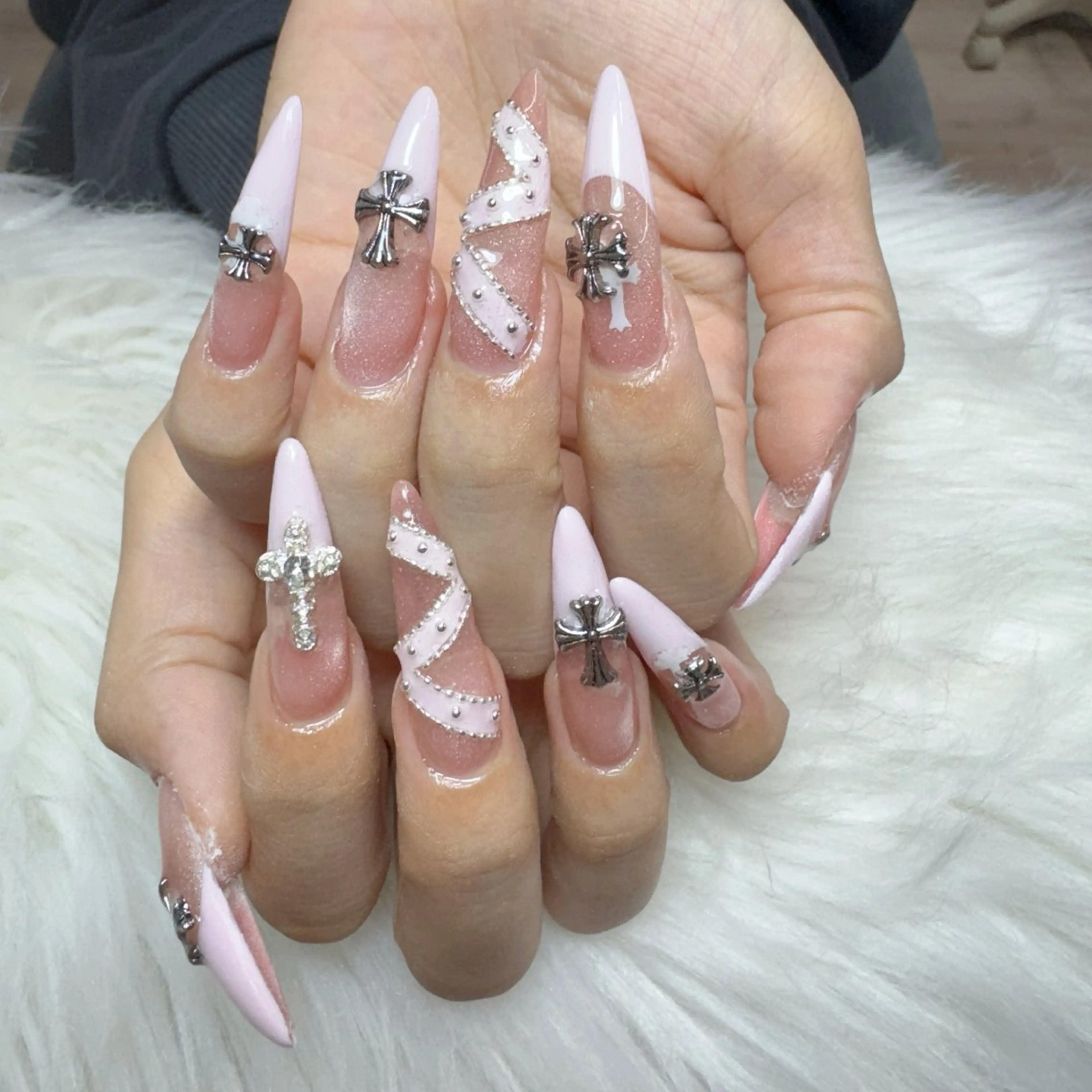 ネイル ハンドネイル 🎀nana🫧 ワンホンネイル🎀のネイルデザイン