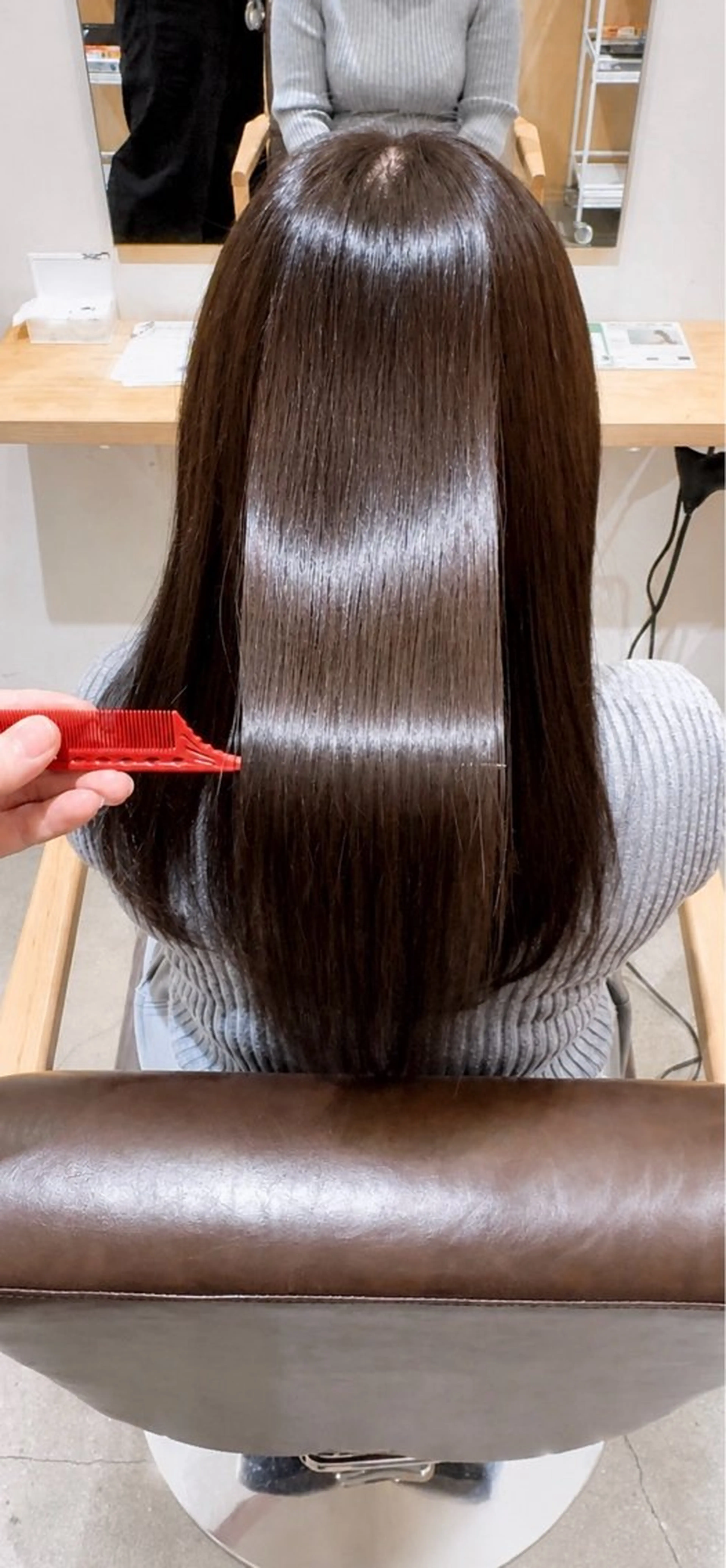ロング カラー 透明感カラー 髪質改善 レイヤーカット 小顔カット カット ヘアカラー トリートメント 【SASE】大人上品 💍/ユウガ⭐️のヘアスタイル