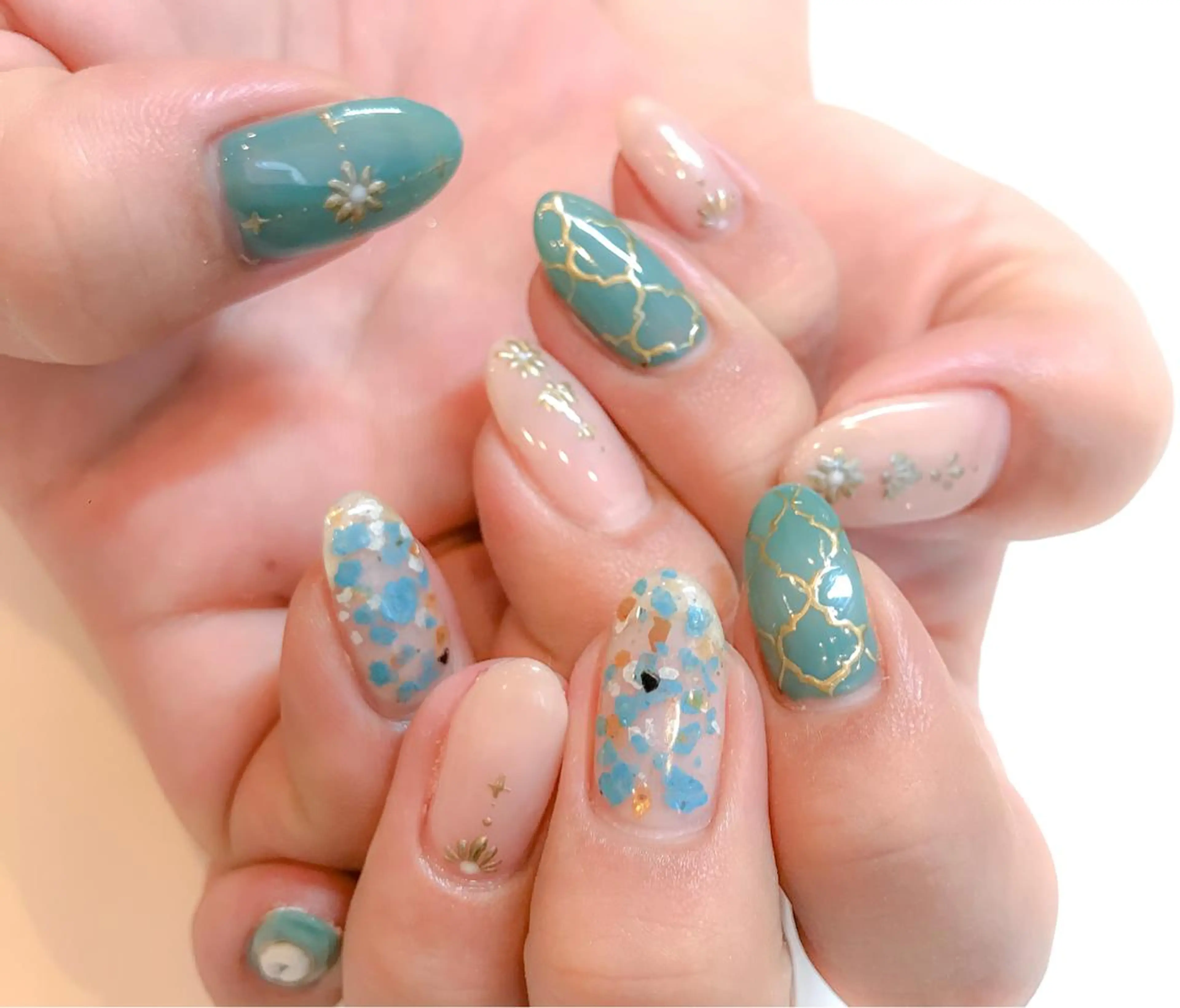 ネイル 林 里美のヘアスタイル