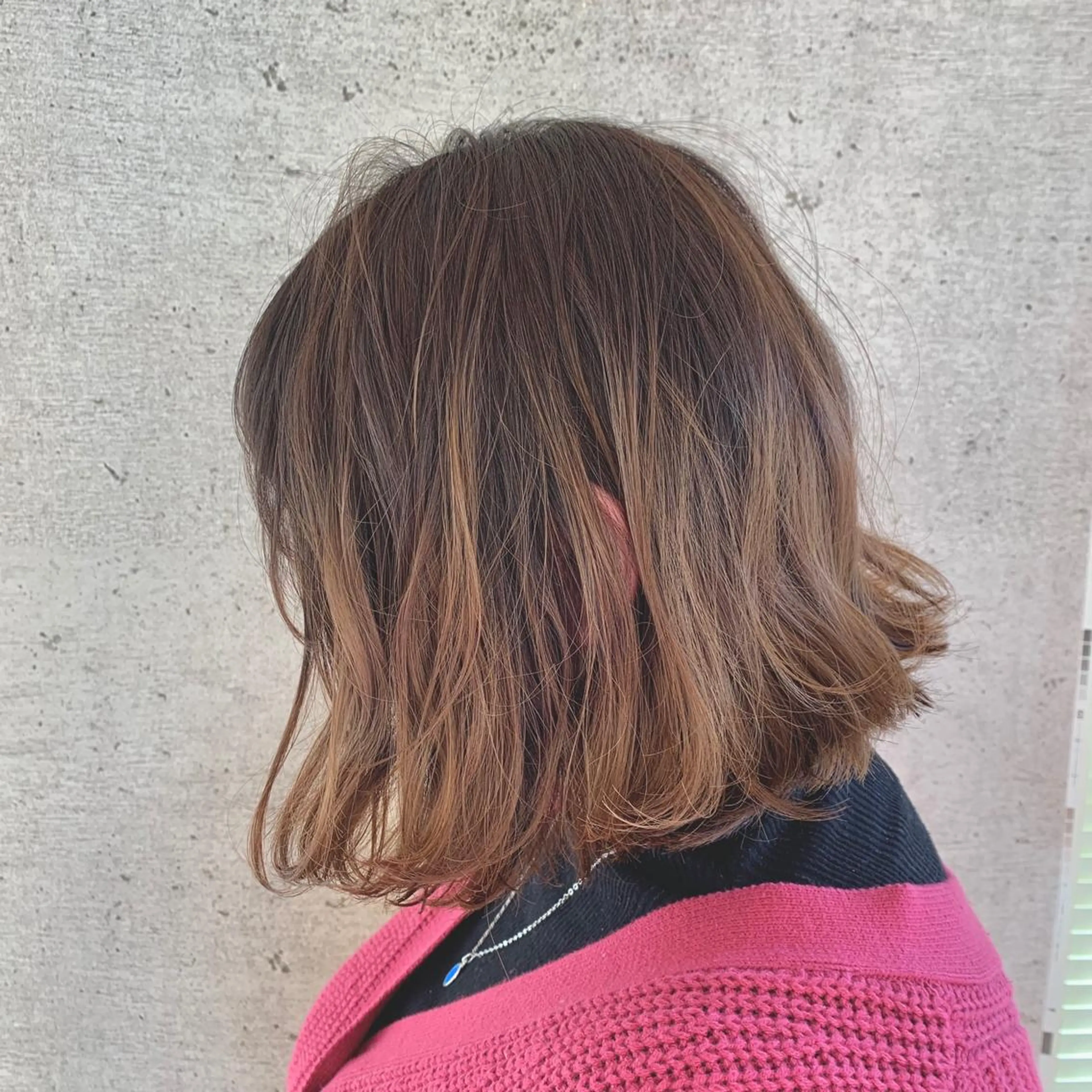 ミディアム 切りっぱなしボブ ボブ 加藤 綾華のヘアスタイル