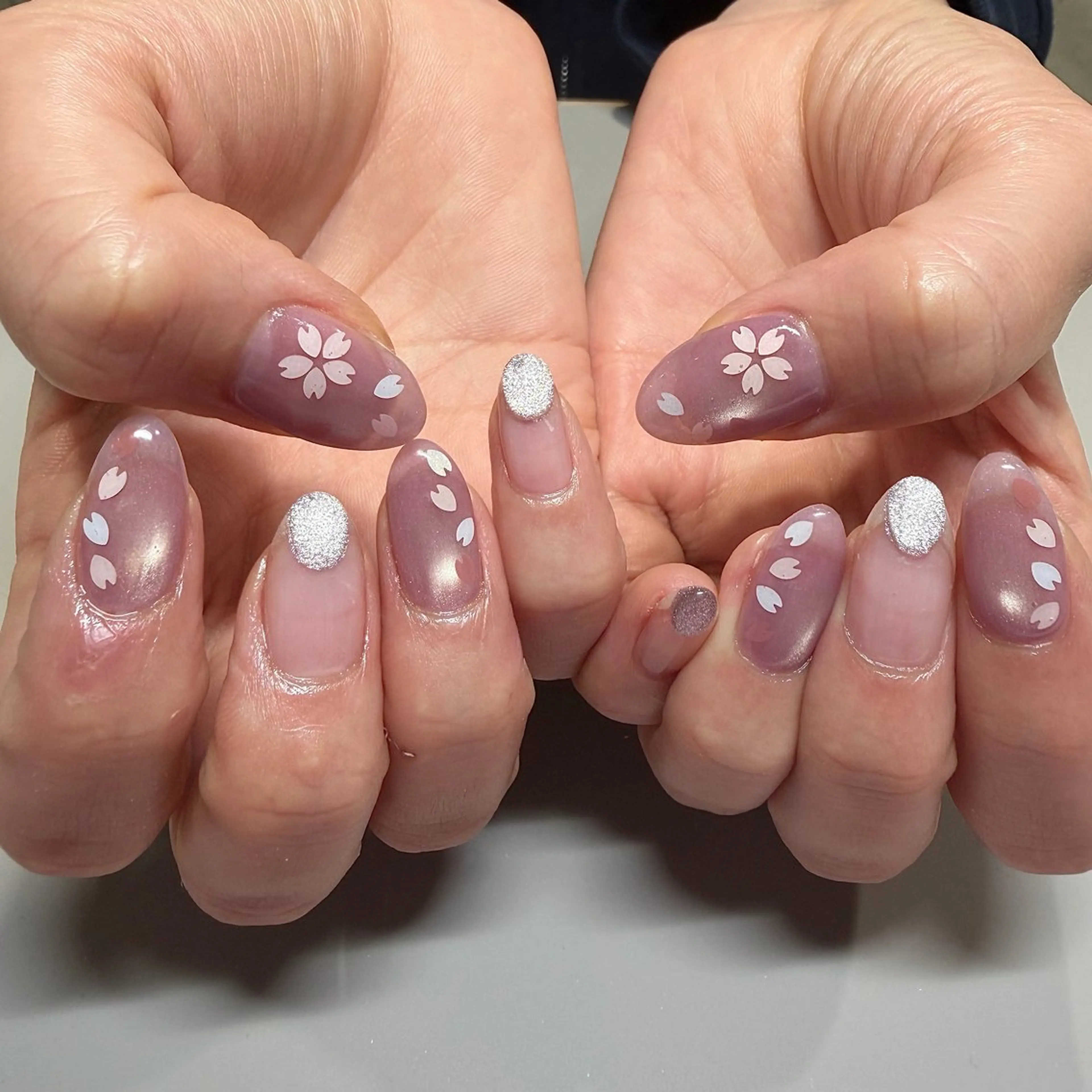 ネイル ハンドネイル 小野澤 紗智のネイルデザイン