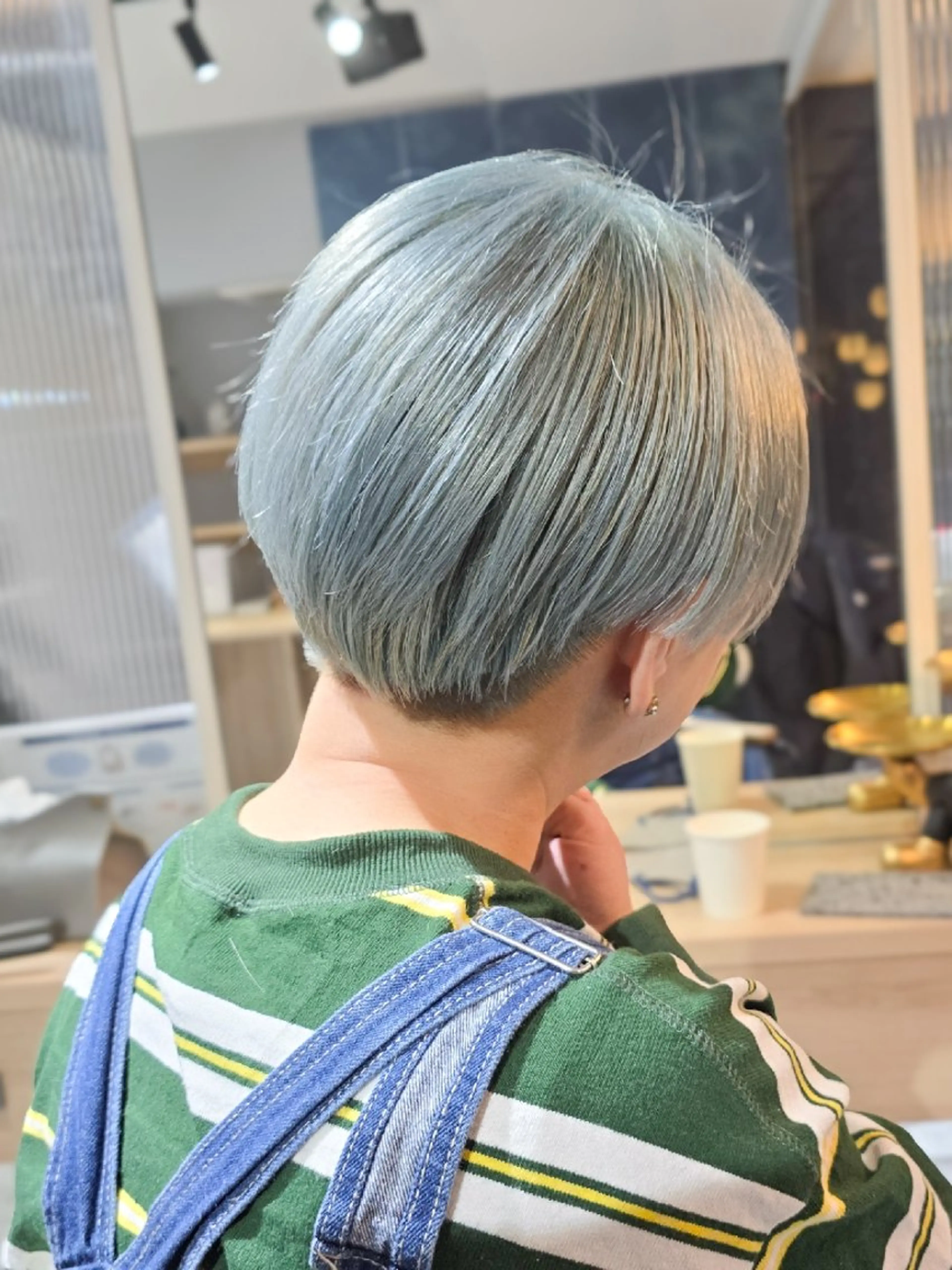 カラー ショート 小川 晃司のヘアスタイル