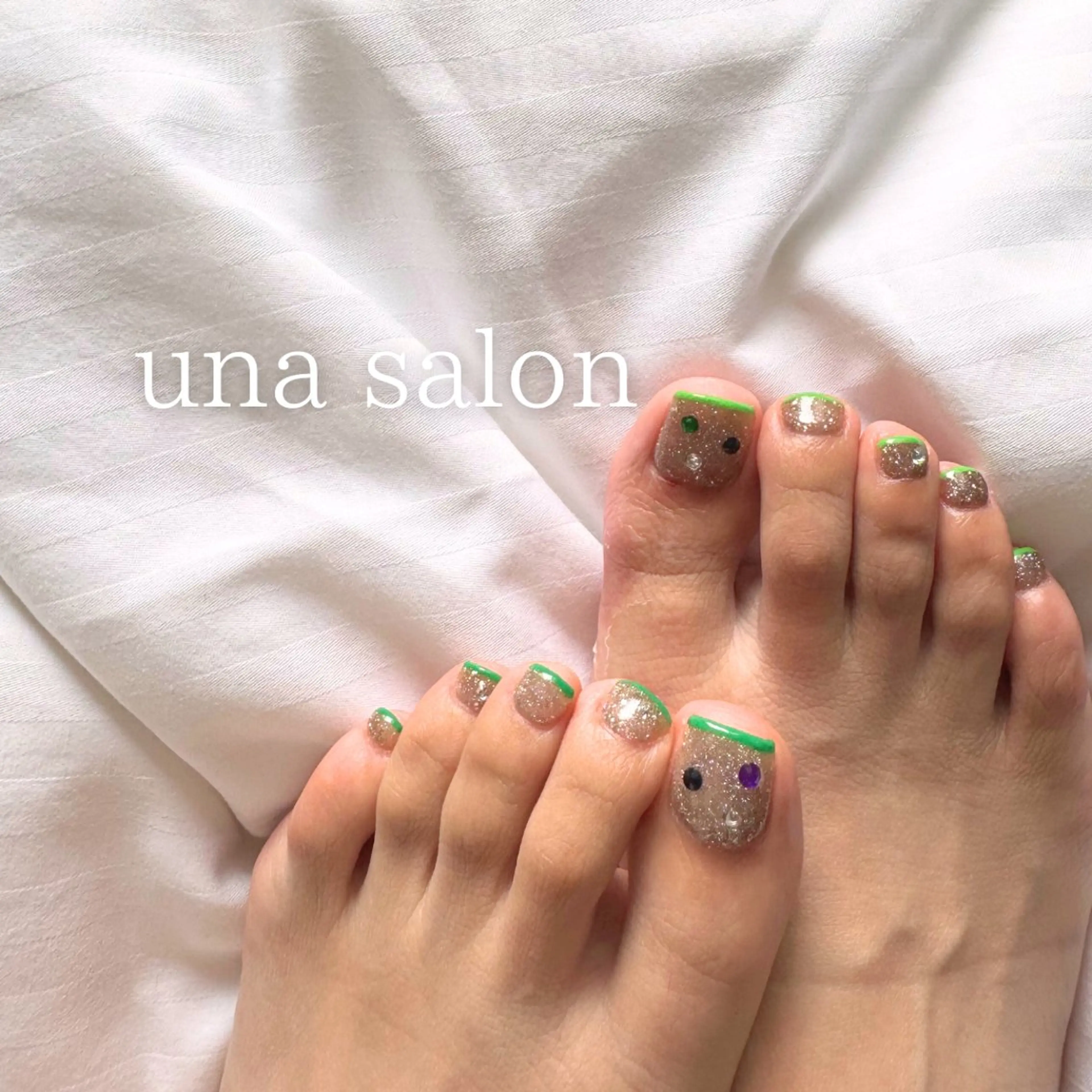 ネイル フラッシュネイル フットネイル una salon / ネイル&顔脱毛のネイルデザイン