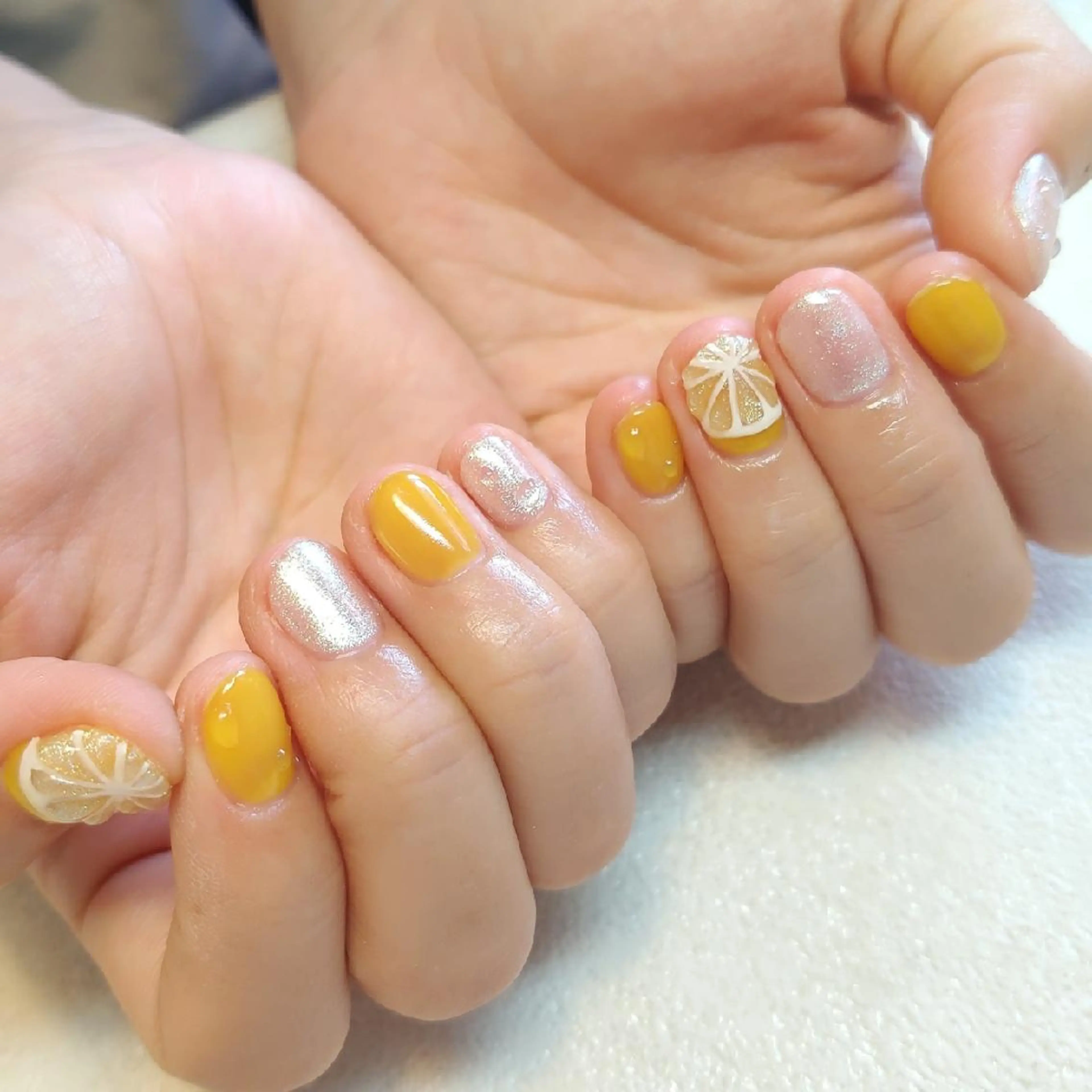 ネイル ジェヌインネイル 河内のネイルデザイン