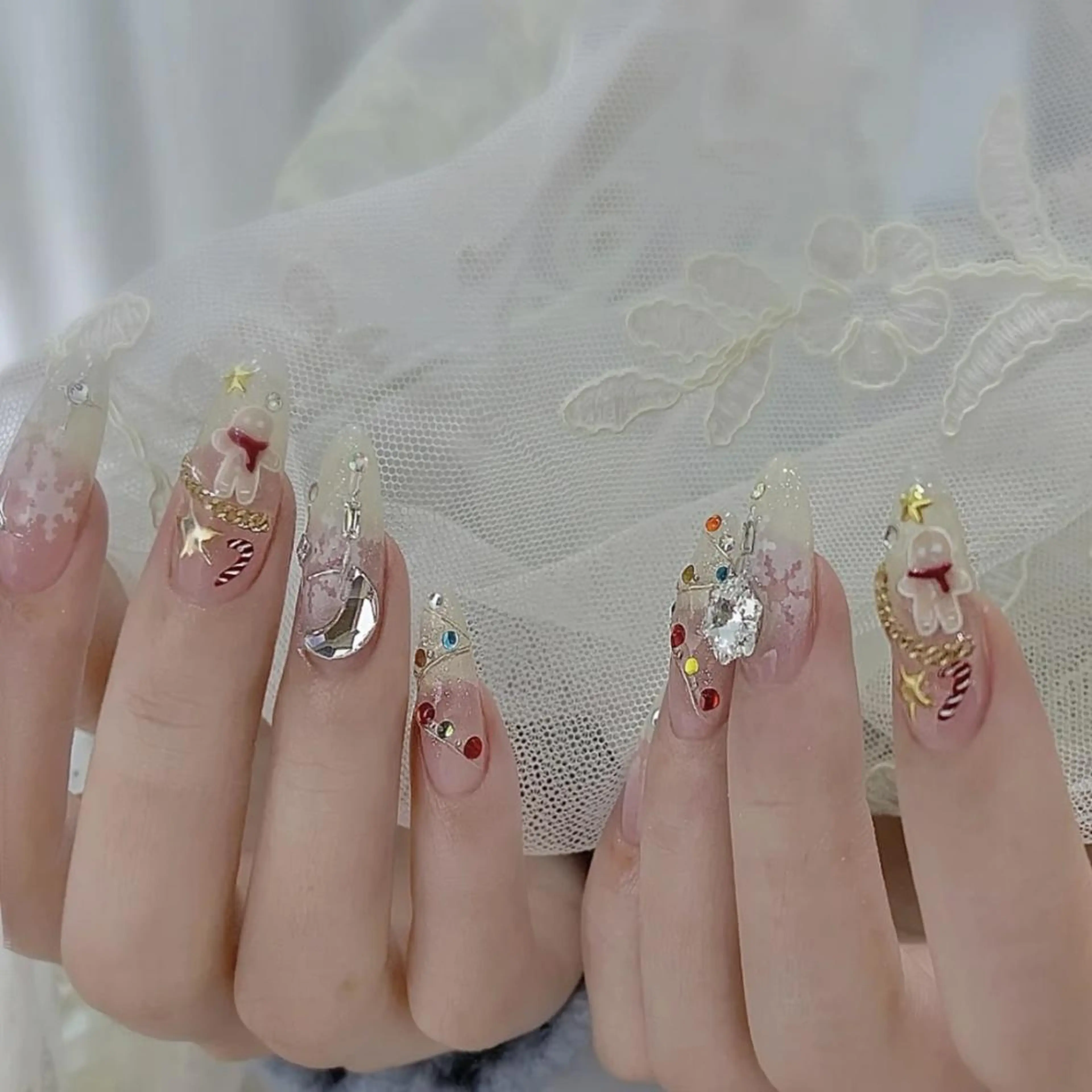 ネイル Queen‘s なんのネイルデザイン