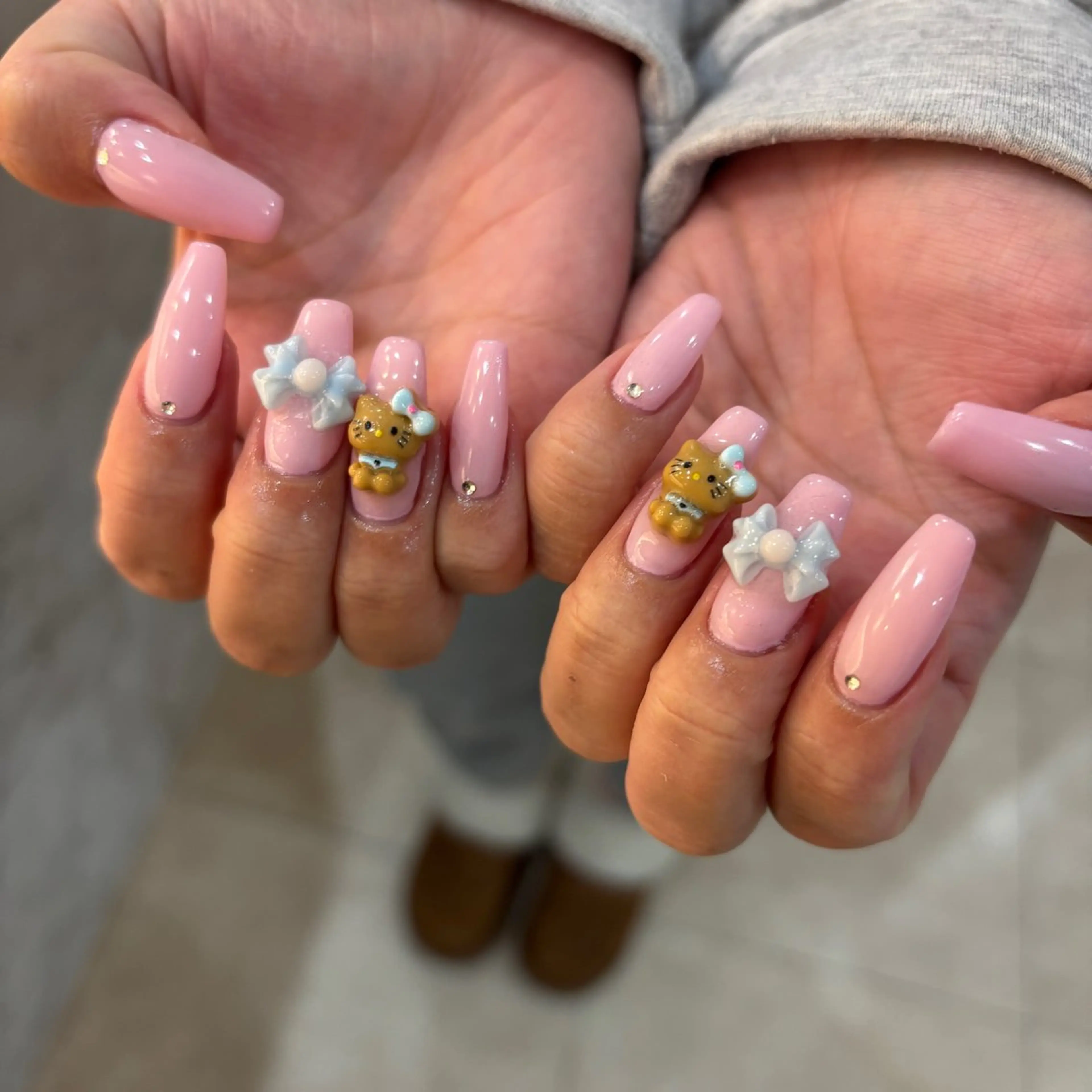 ネイル ハンドネイル フットネイル 栗田 ゆう子のネイルデザイン