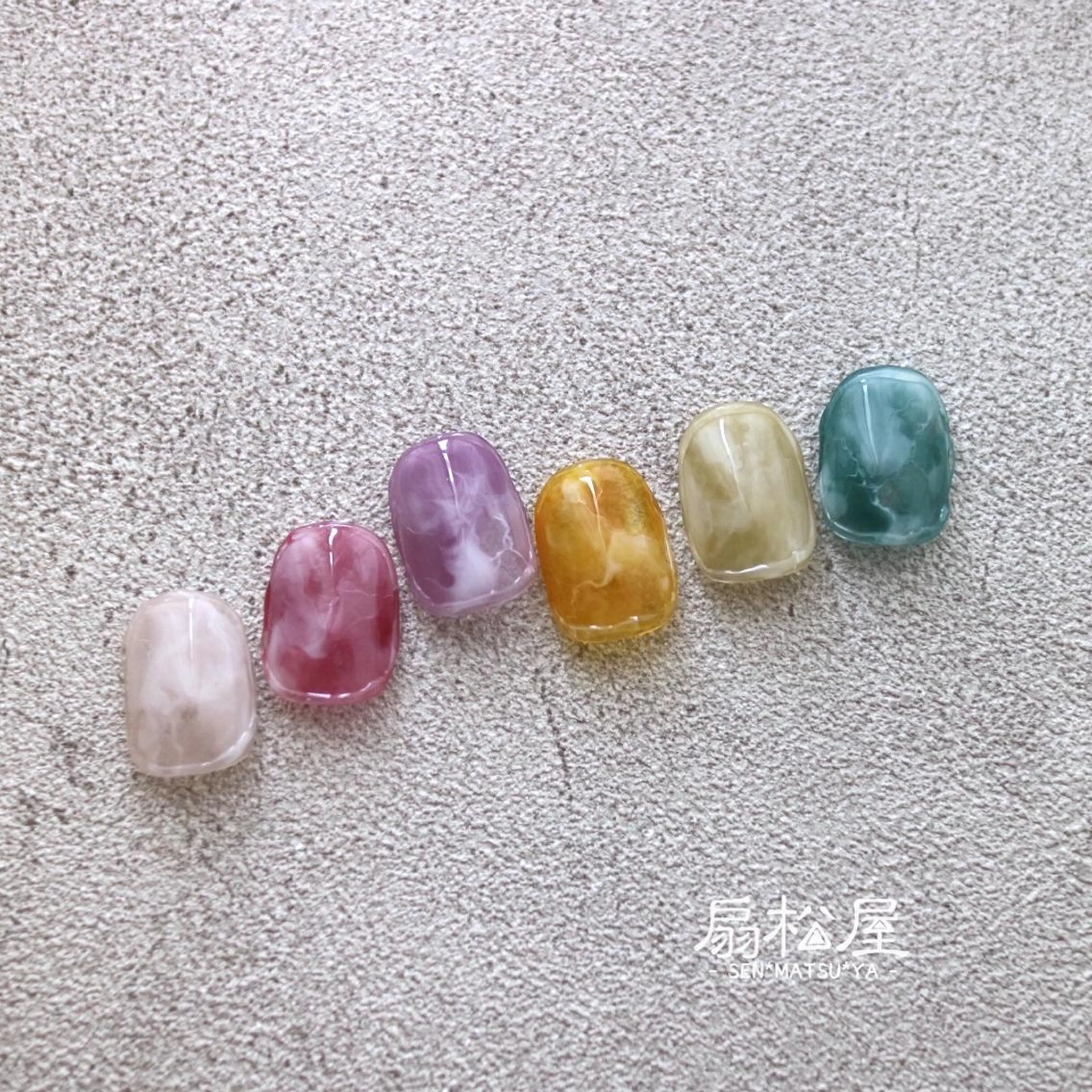 ネイル 扇松屋 marie.nのネイルデザイン