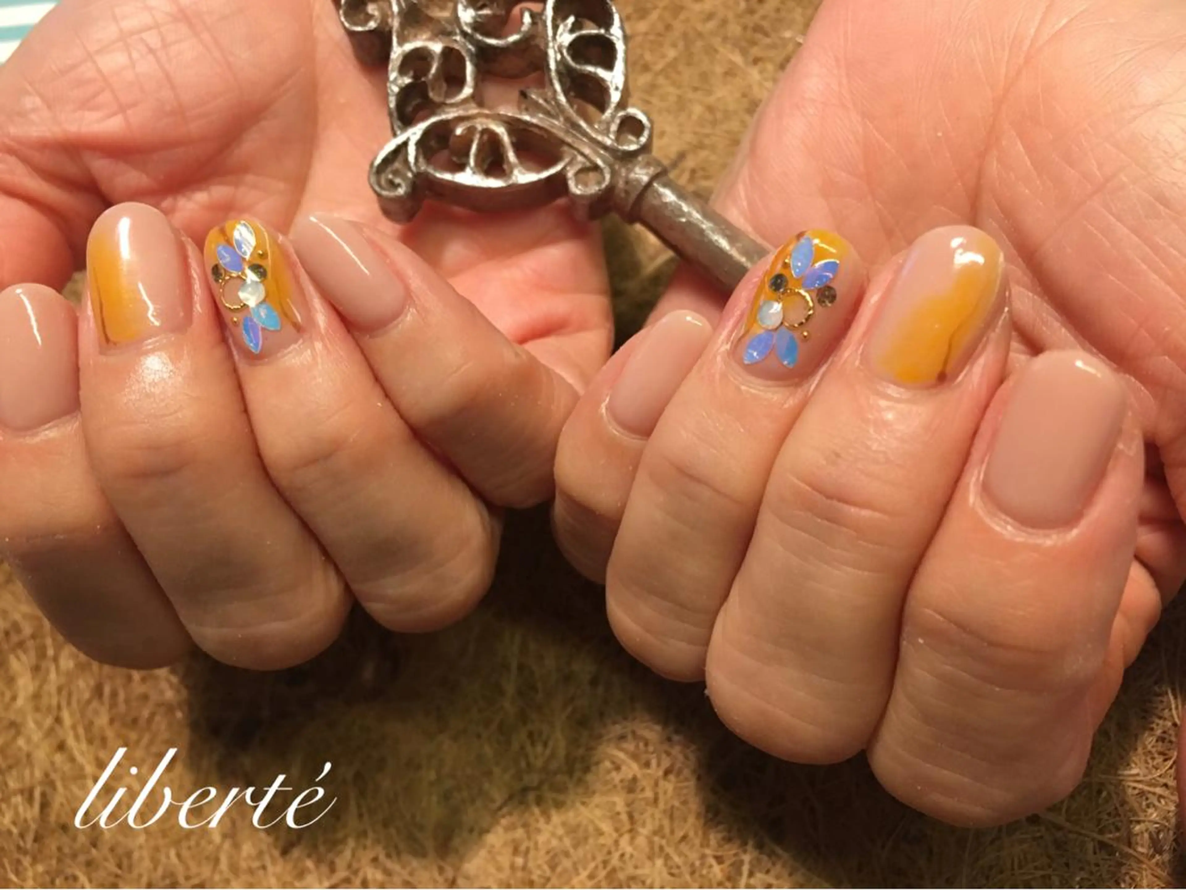 ネイル liberté (リベルテ)のネイルデザイン