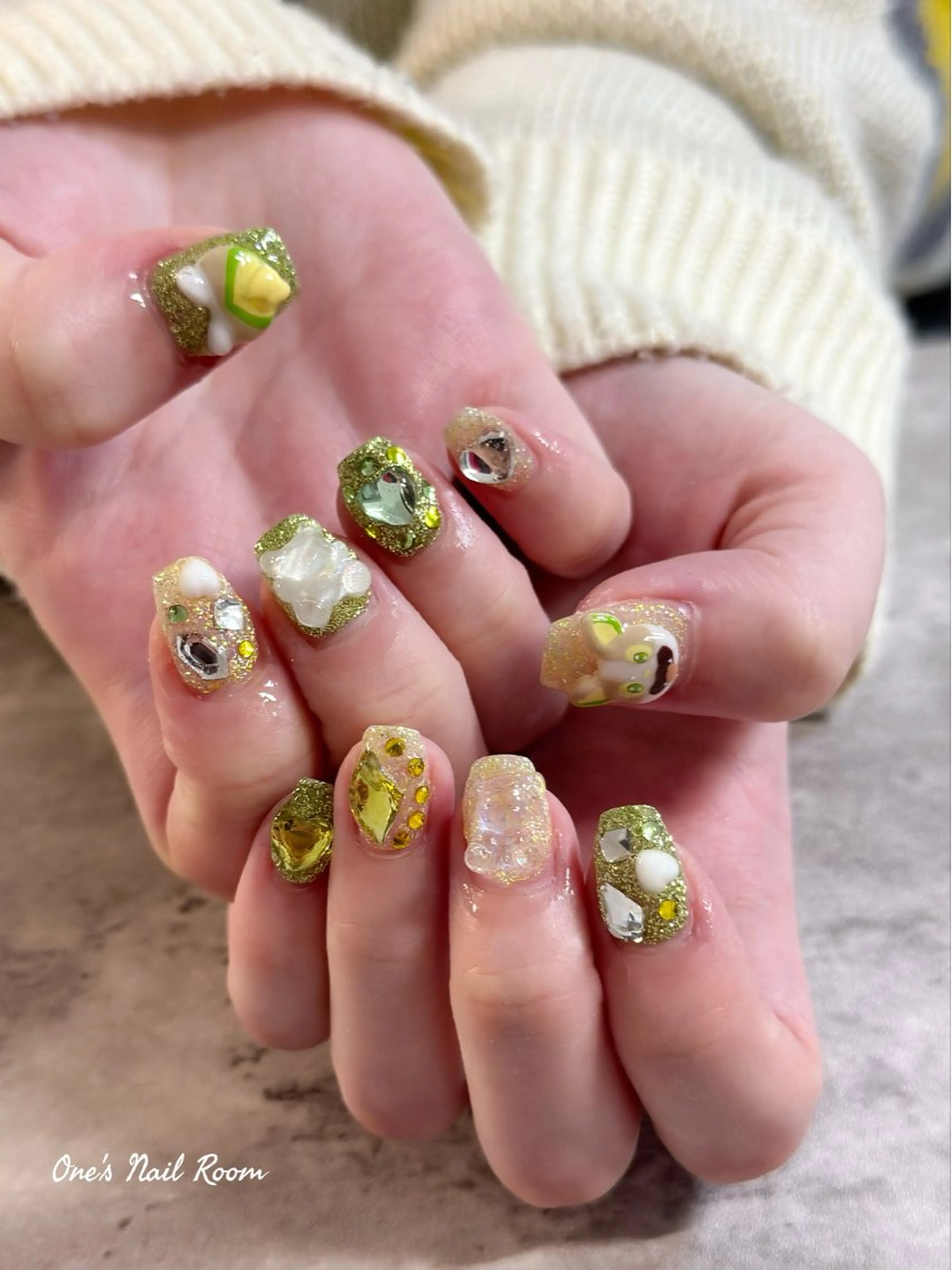 ネイル ハンドネイル One's Nail Roomのネイルデザイン