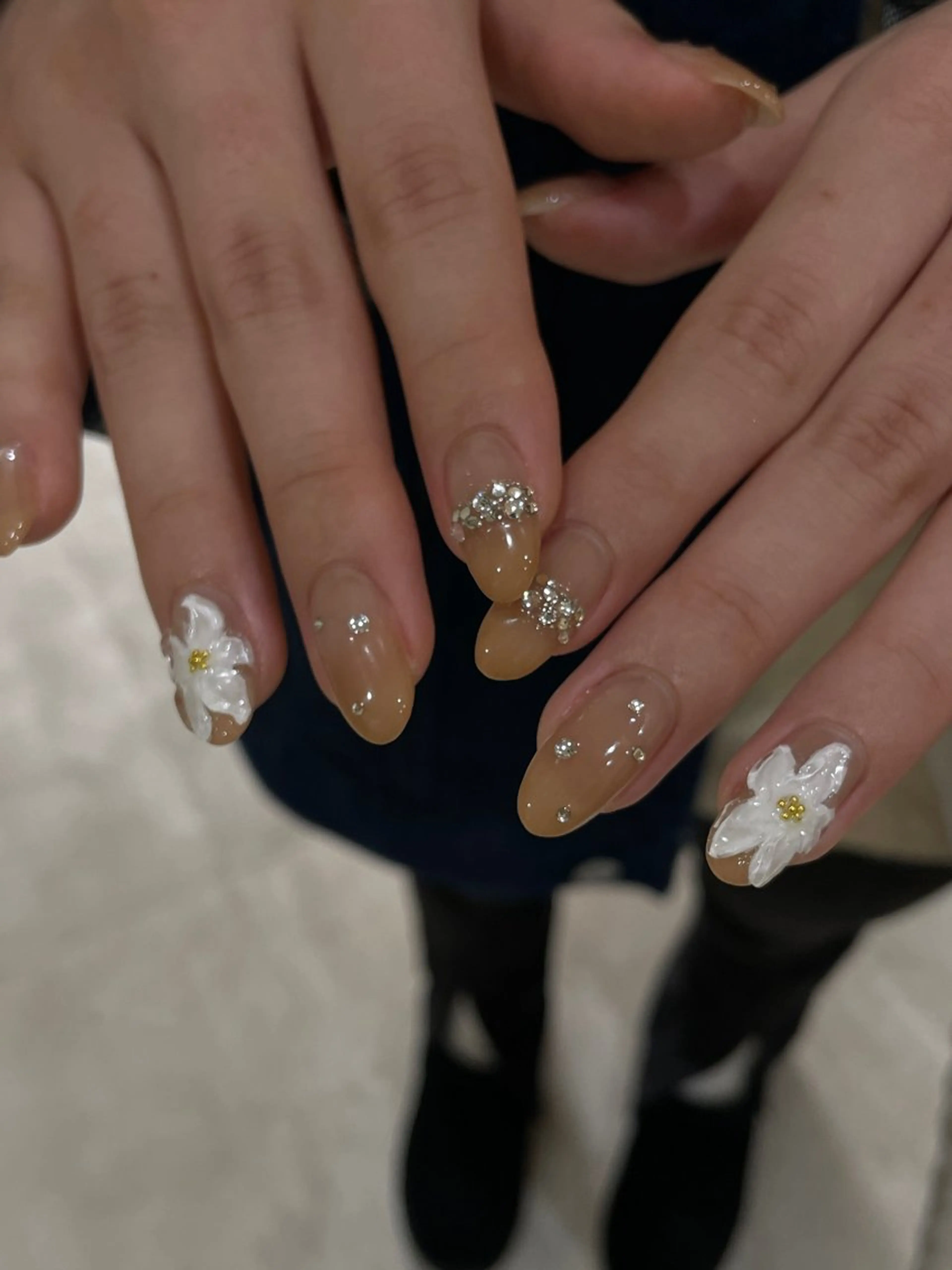 ネイル ストーンネイル ハンドネイル you (ユウ)のネイルデザイン