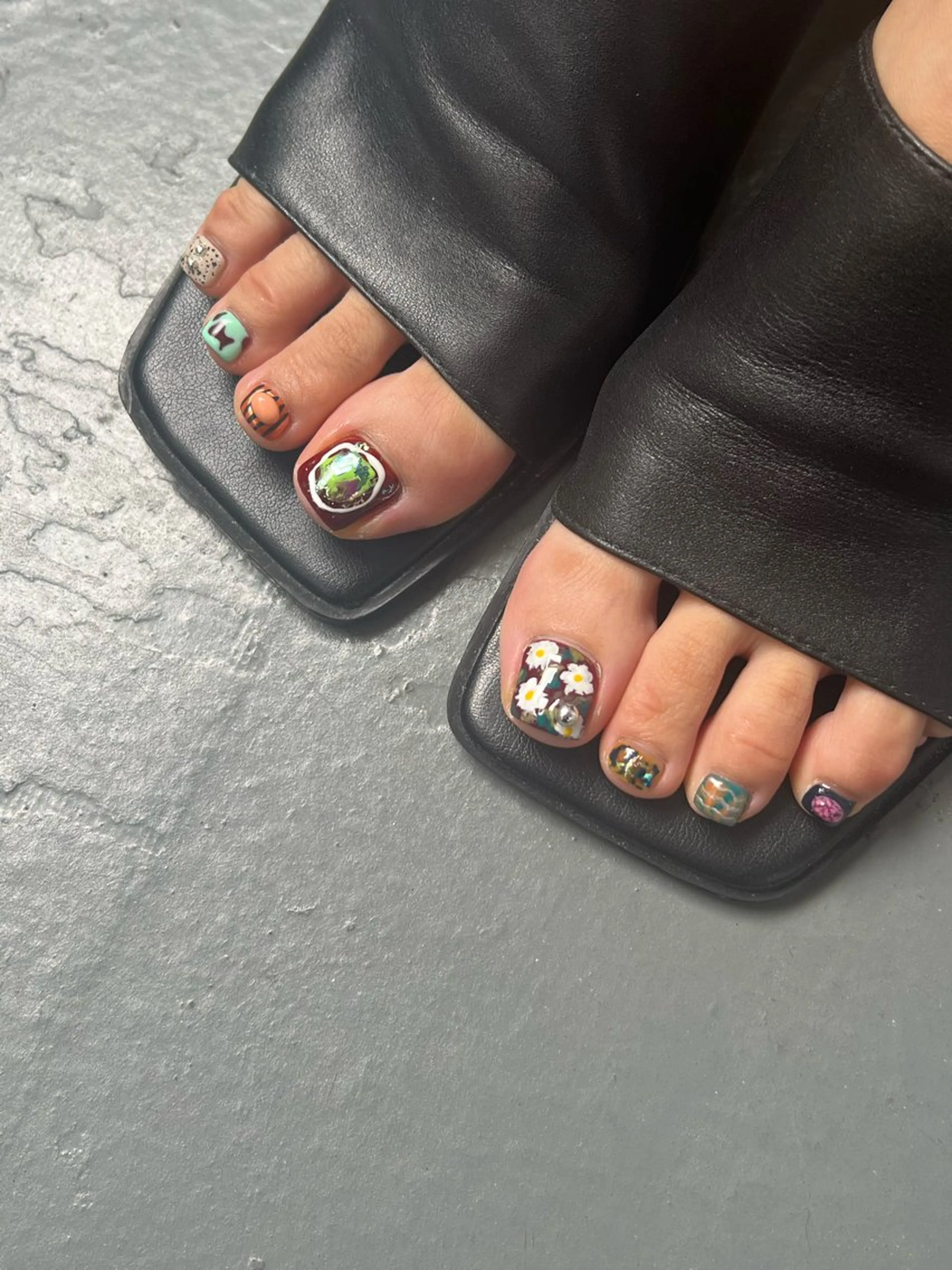 ネイル フットネイル ULL emiriのネイルデザイン