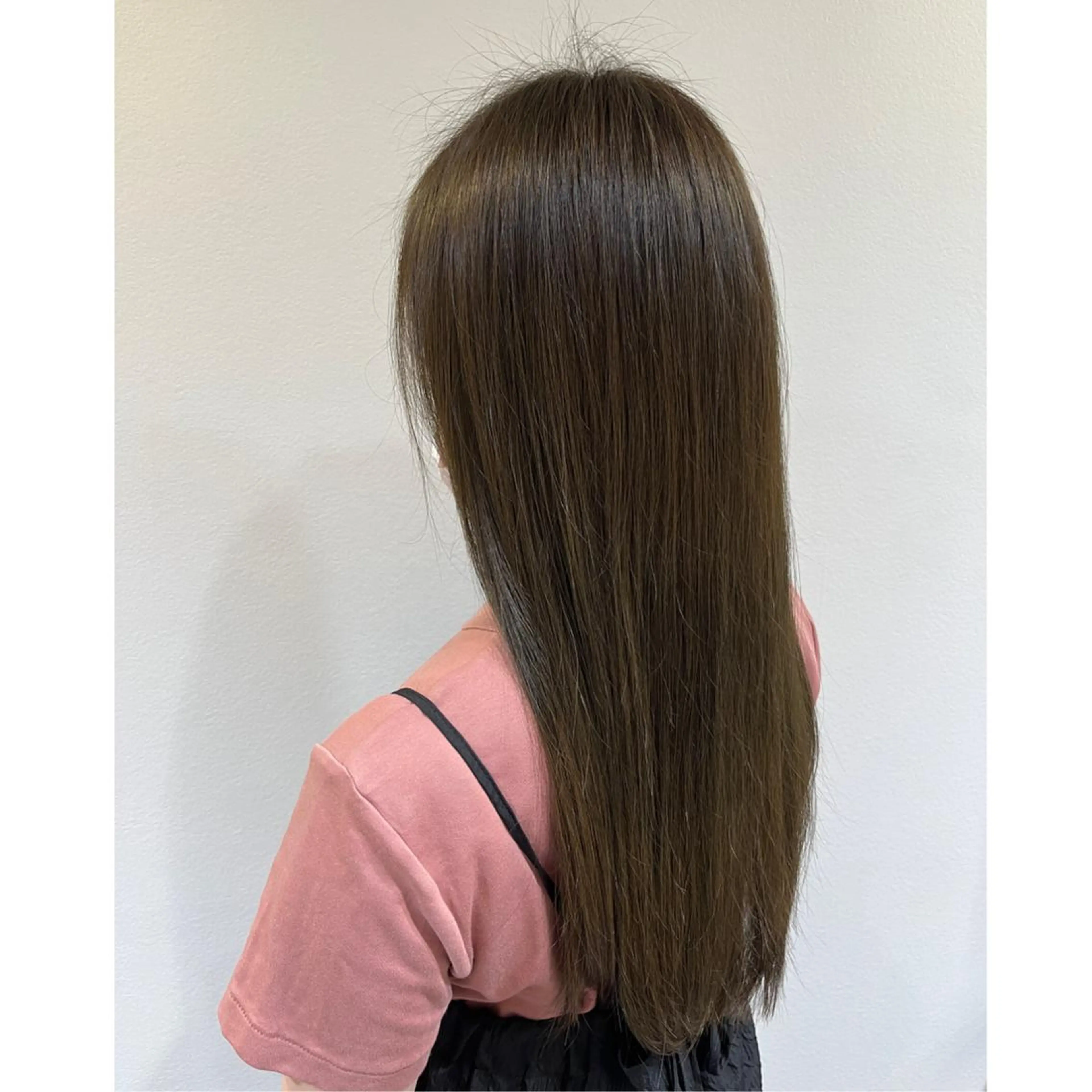 カラー アッシュ ヘアカラー トリートメント 木下 実優のヘアスタイル