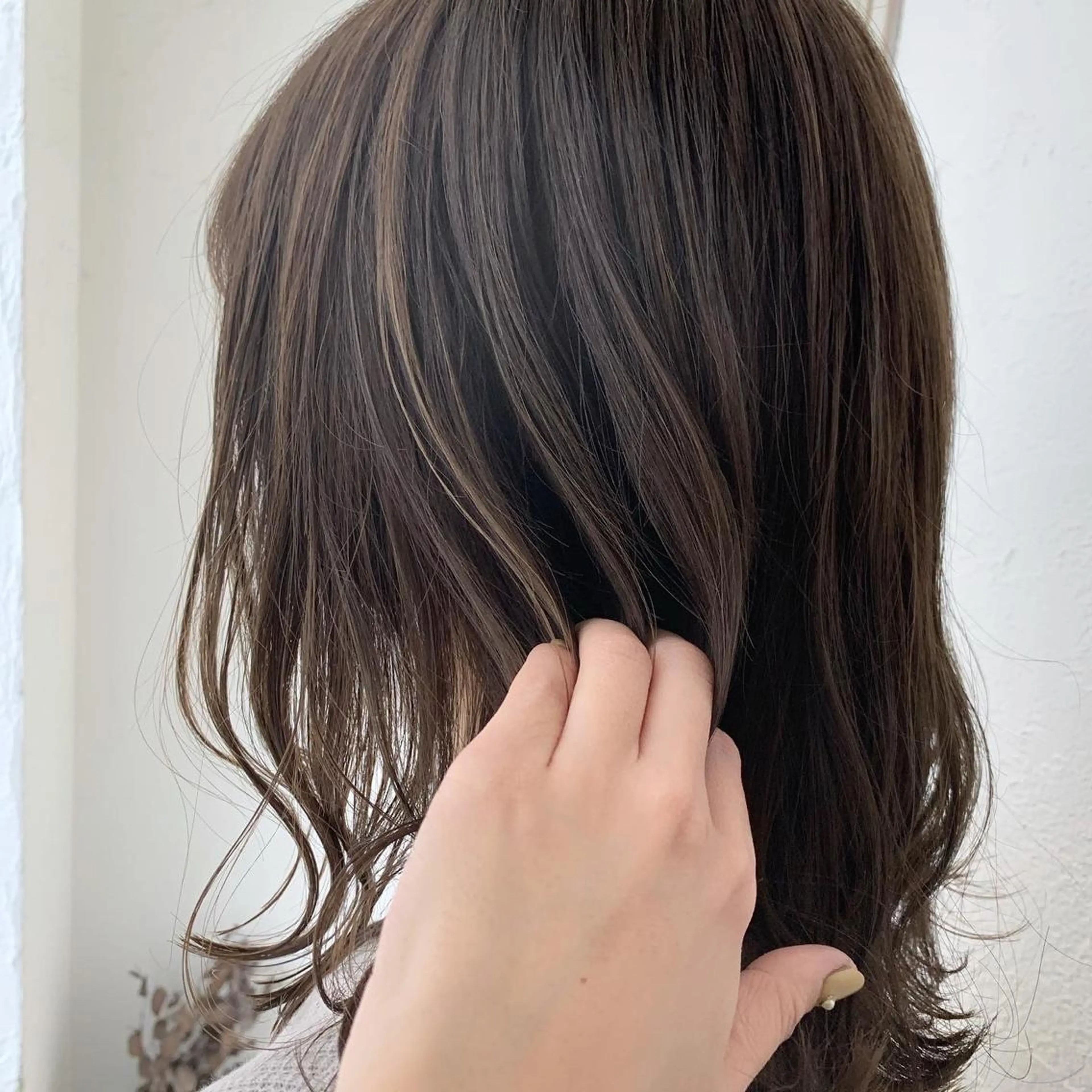 セミロング カラー カット ヘアカラー fio マナミのヘアスタイル