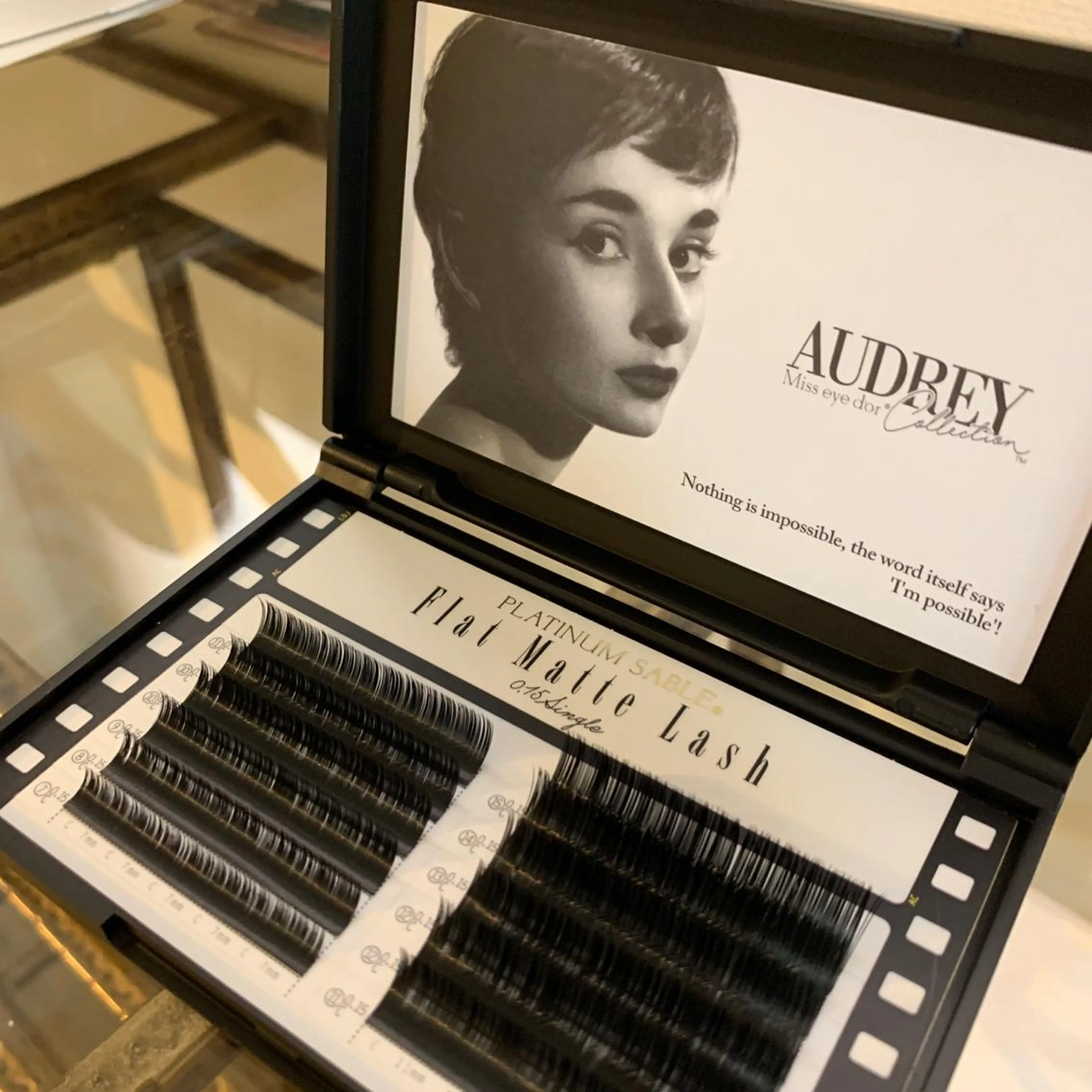 マツエク・マツパ フラットラッシュ Holy.(ホーリードット)所属・Holy. アイラッシュのマツエク・マツパデザイン