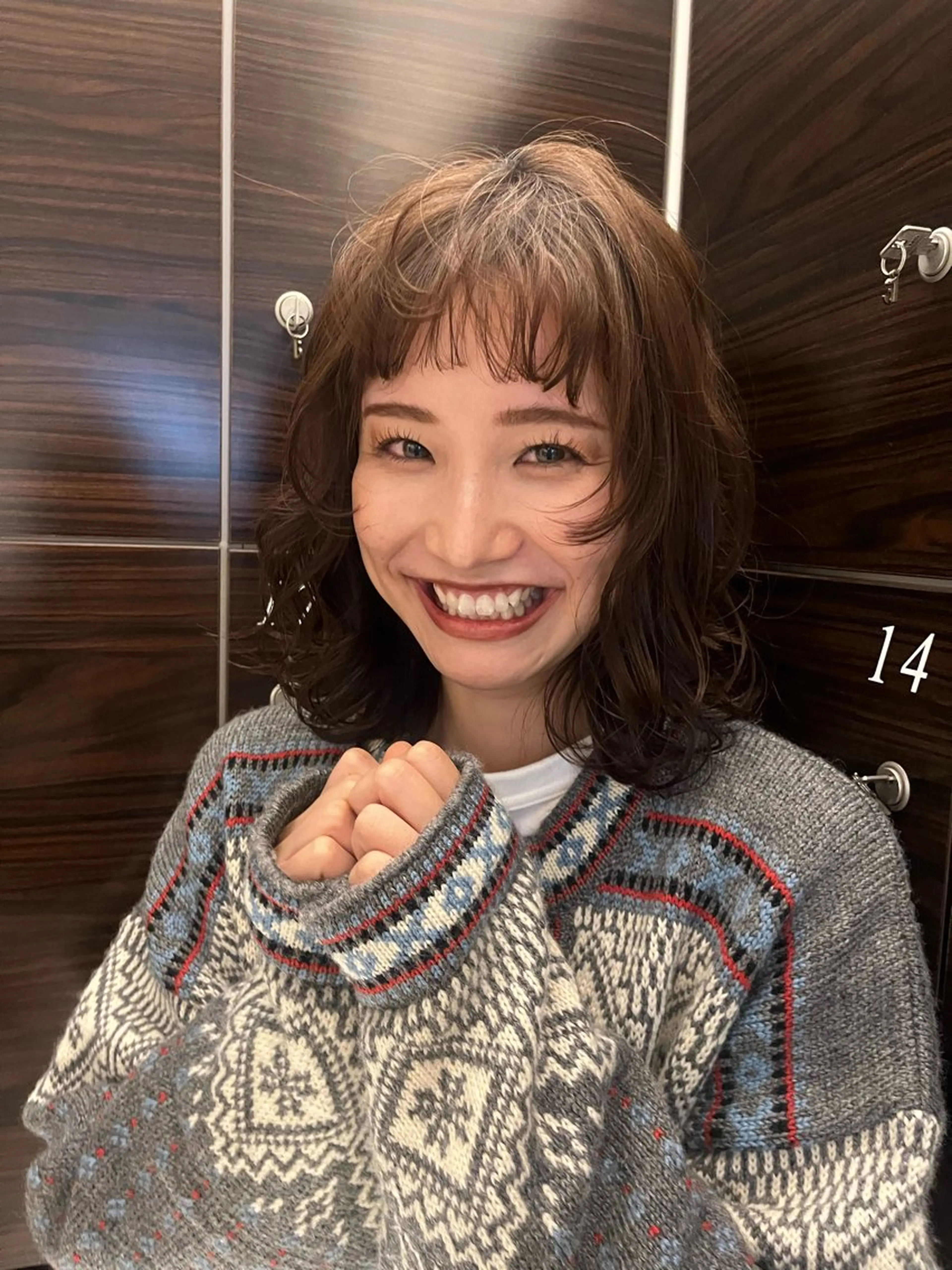 ミディアム パーマ 柔らかい艶暖色 レイヤー🫧姫汝のヘアスタイル