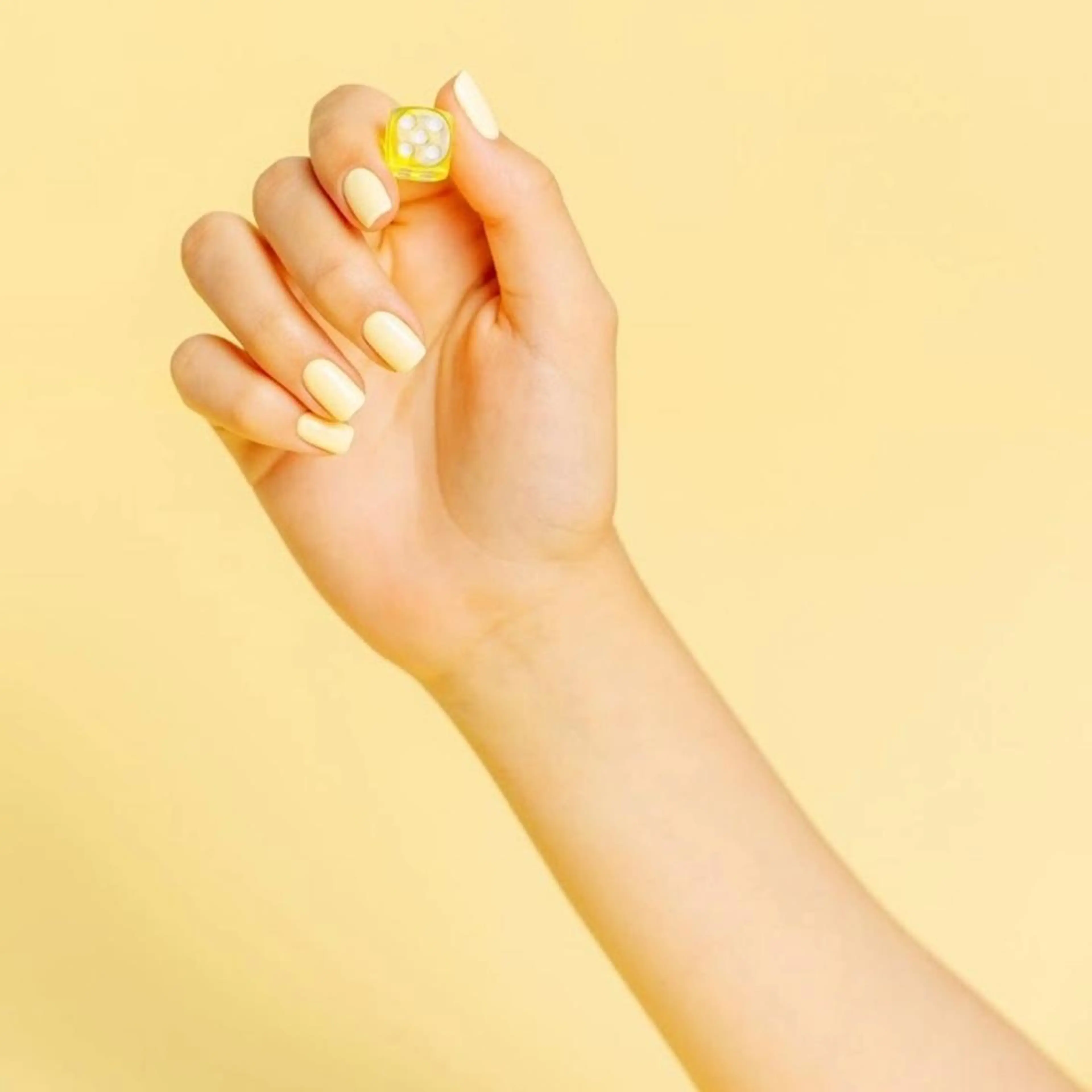 ネイル シンプルネイル ハンドネイル 菊池 真緒のネイルデザイン