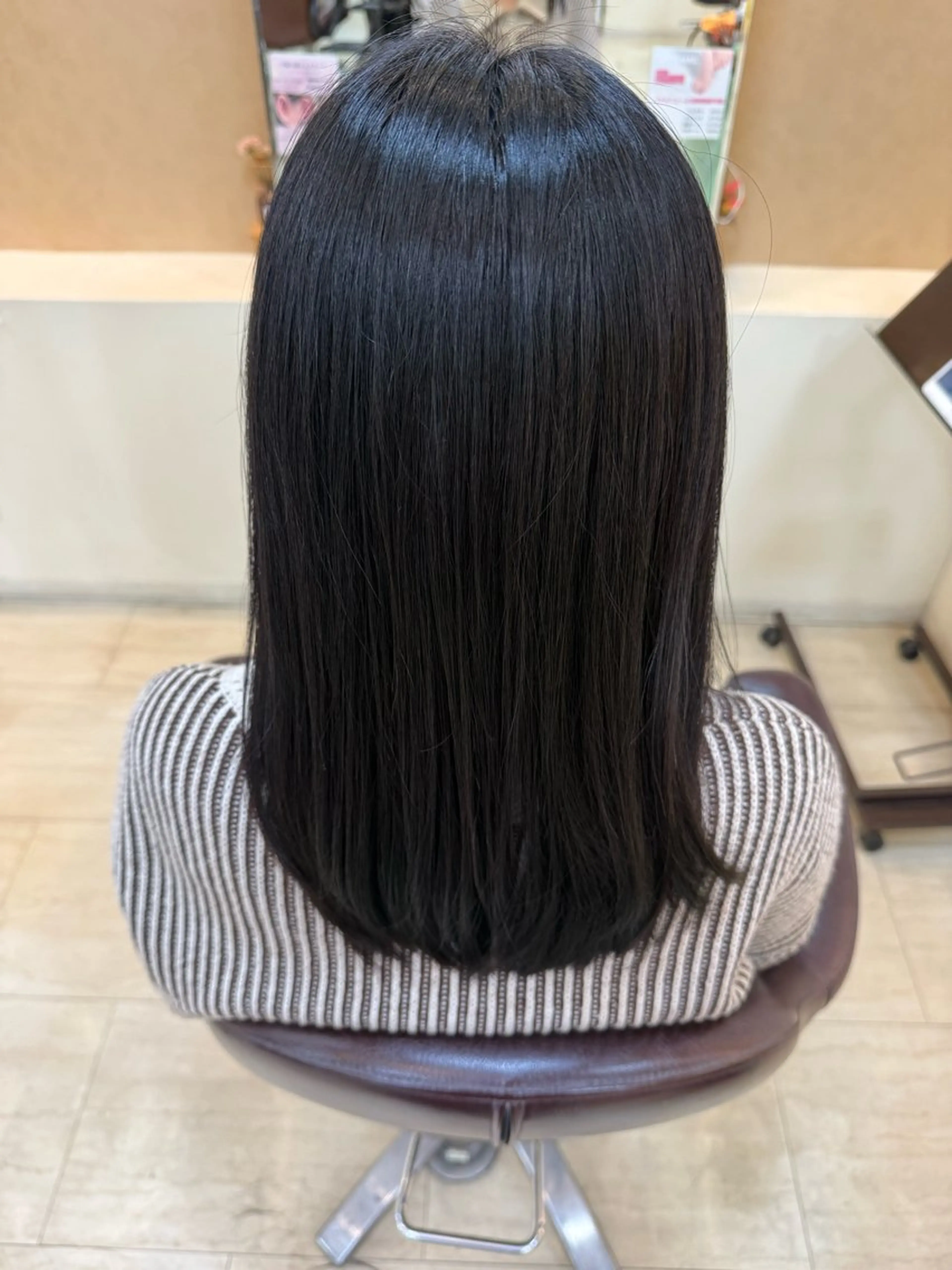 セミロング カット 縮毛矯正 早﨑 映天のヘアスタイル