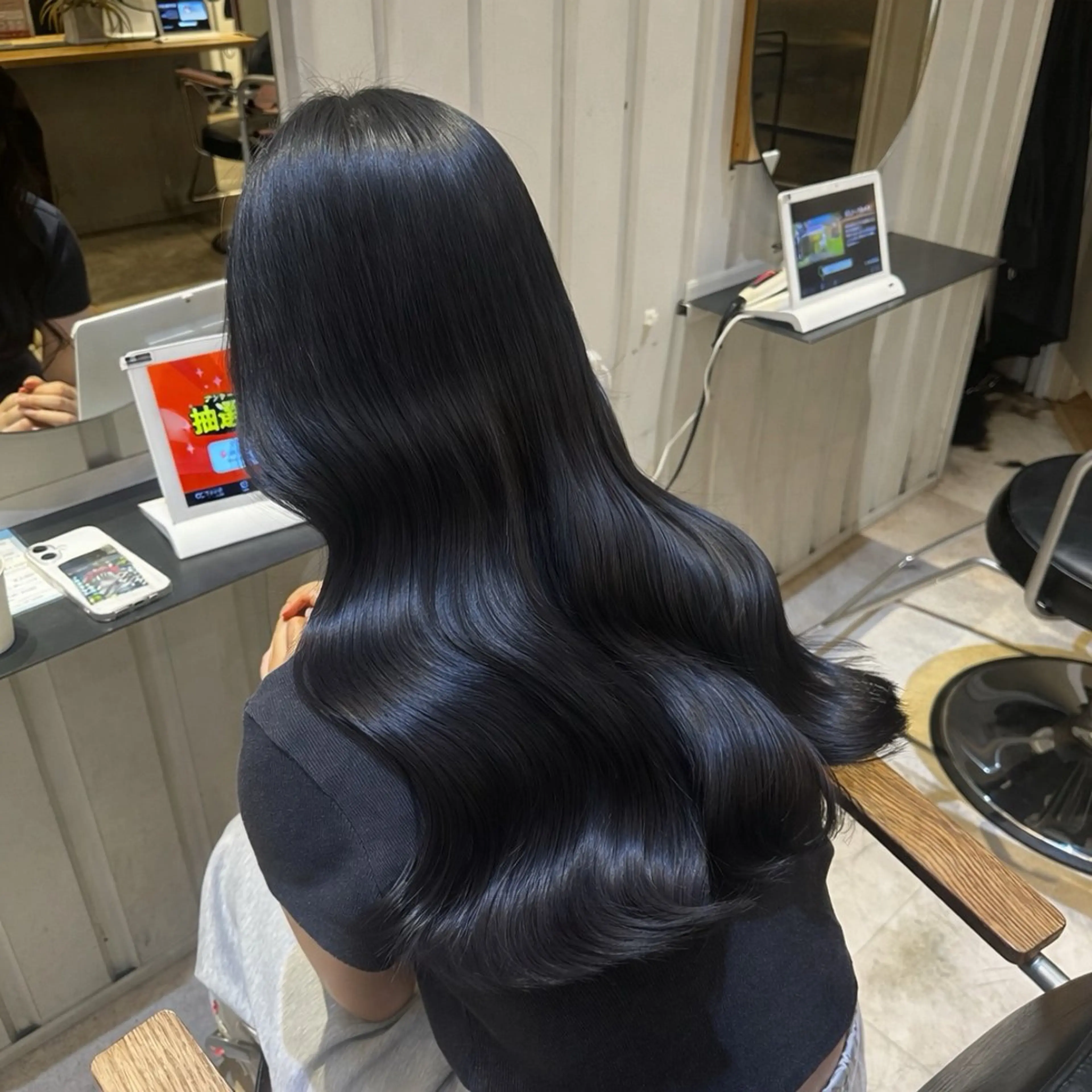 ロング カラー ダークグレー 髪質改善 韓国風ヘア レイヤーカット カット ヘアカラー ラフィス池袋所属・✨本格的韓国スタイル 特化✨ﾊﾙｶ✨️のヘアスタイル