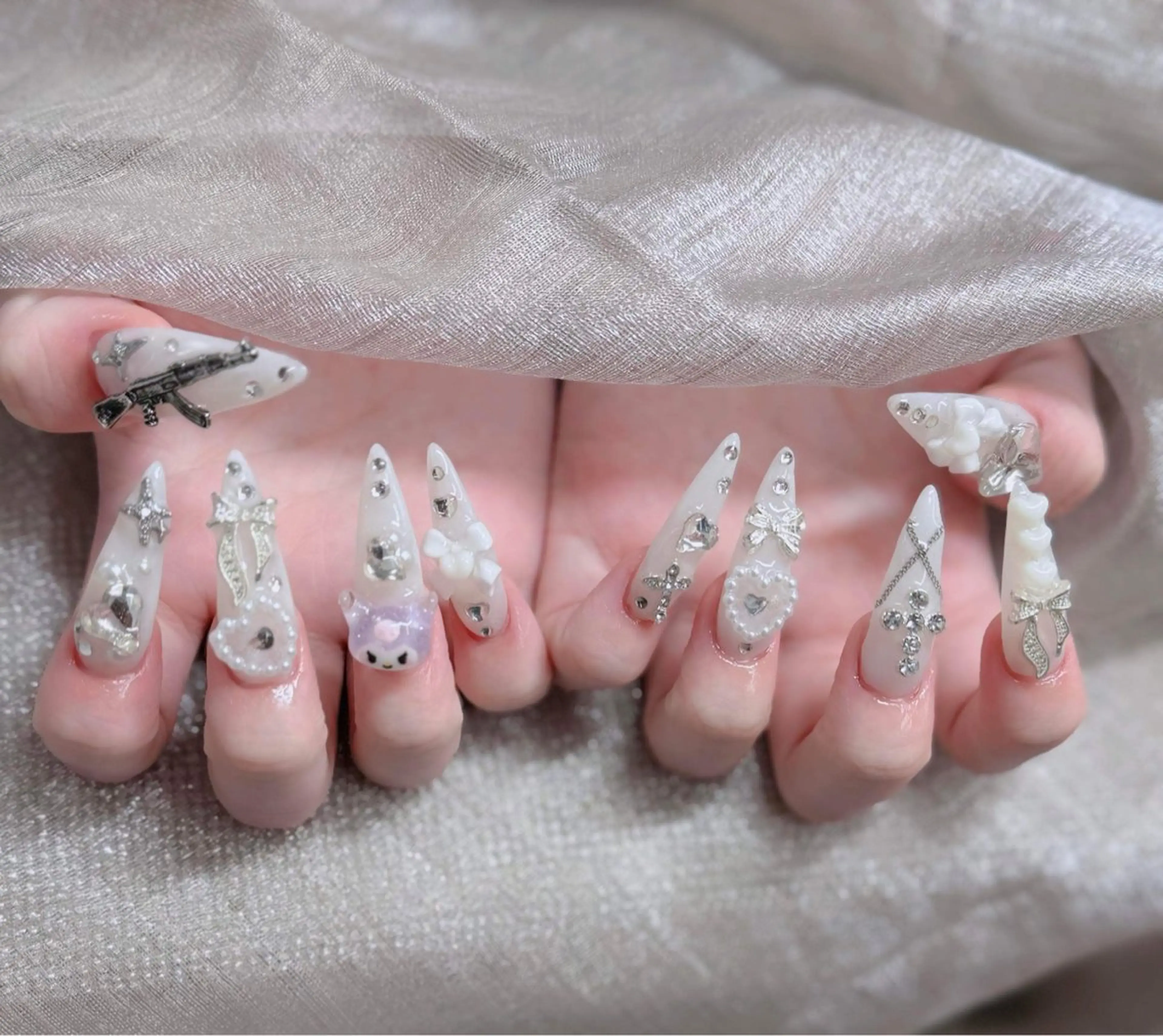 ネイル オーロラネイル チークネイル 長さ出し フットネイル フレンチネイル Anh 歌舞伎町のネイルデザイン