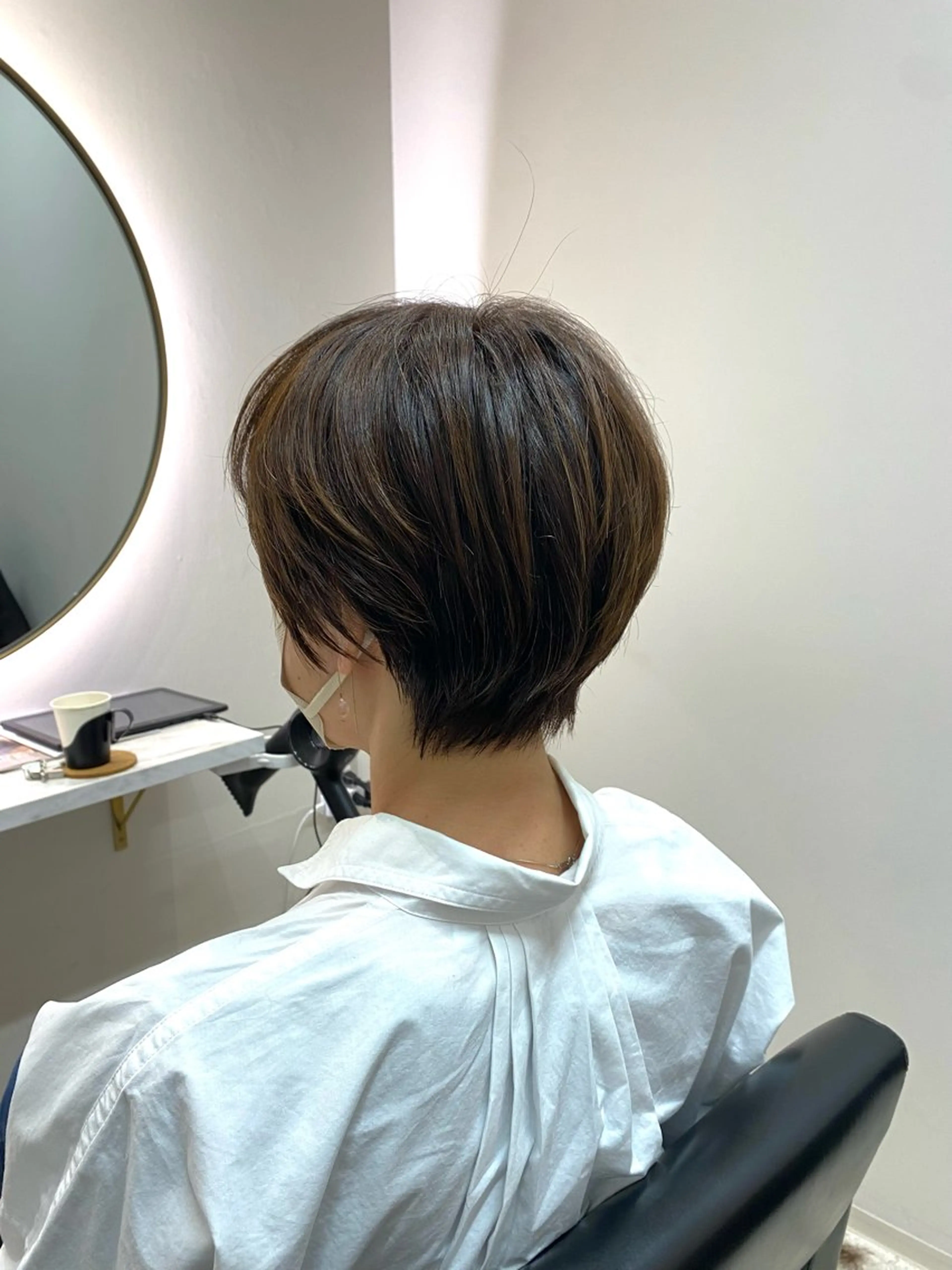 ショート 韓国🇰🇷艶髪 ケアカラーSHURIのヘアスタイル