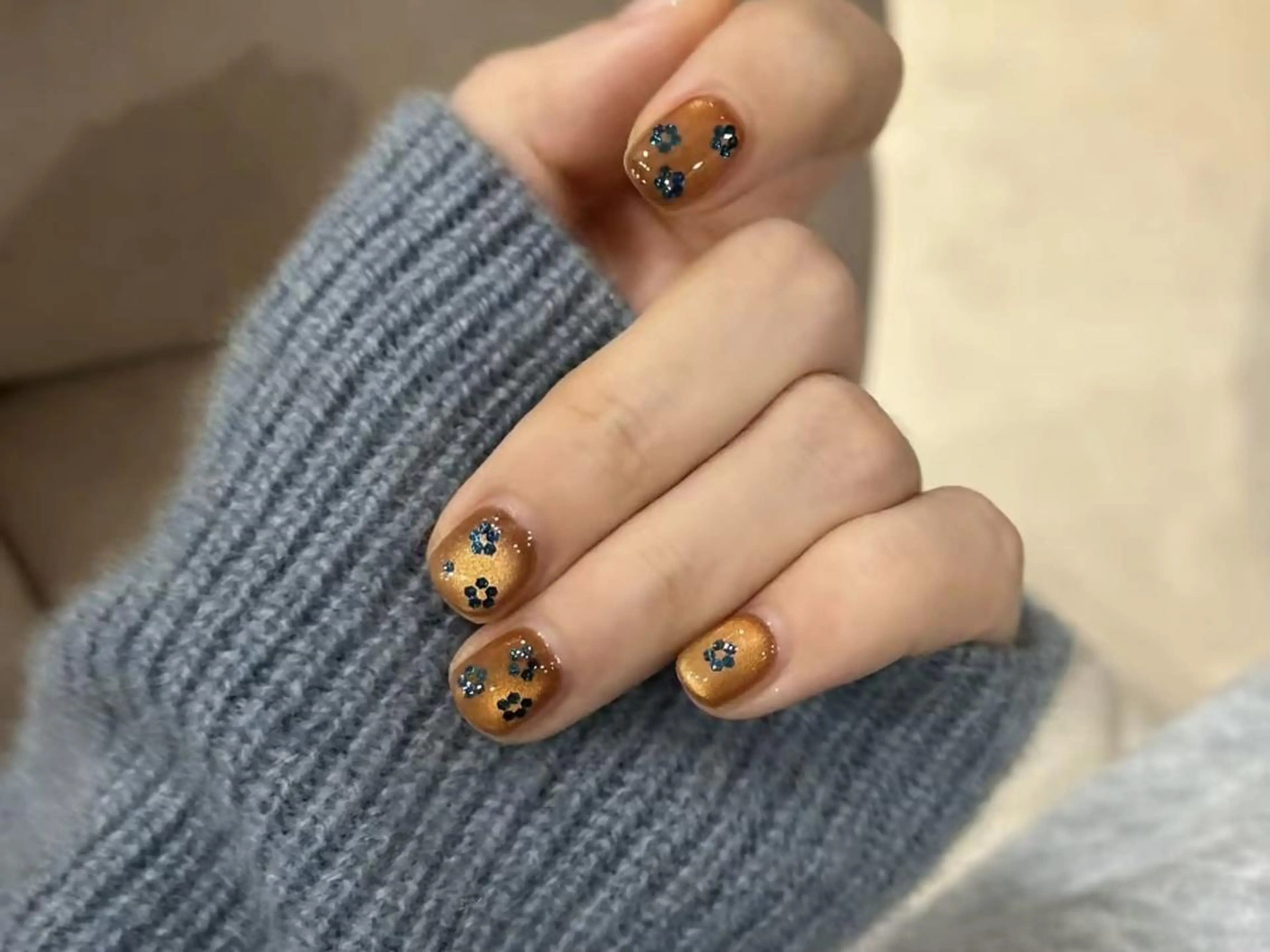 ネイル 🤎mini 🤍可愛らしいネイルのネイルデザイン