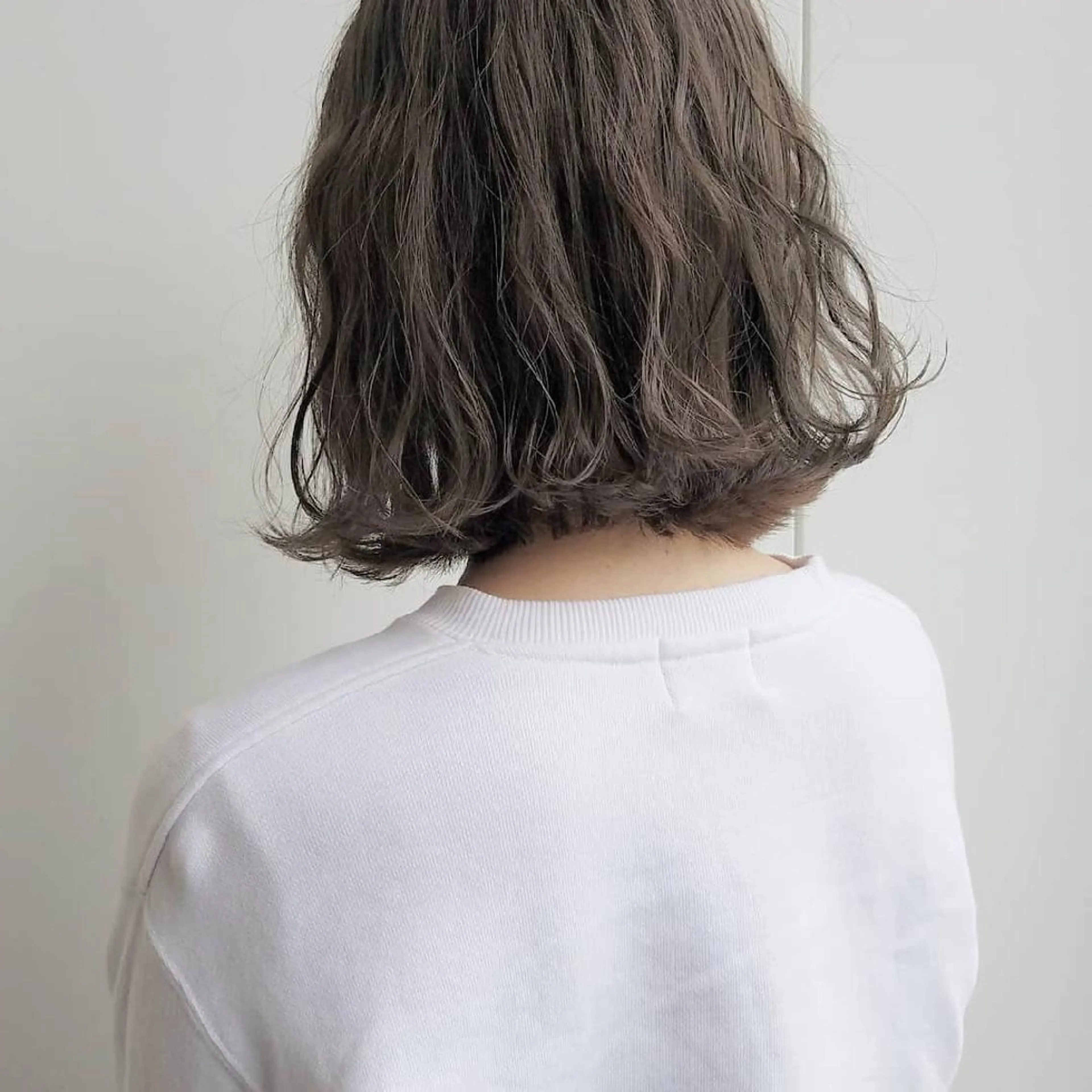 ショート カラー ネイル パーマ マツエク・マツパ ヘアアレンジ ボブ ショートヘア カジュアル ショートネイル iplus まつげ、眉毛、耳つぼのマツエク・マツパデザイン