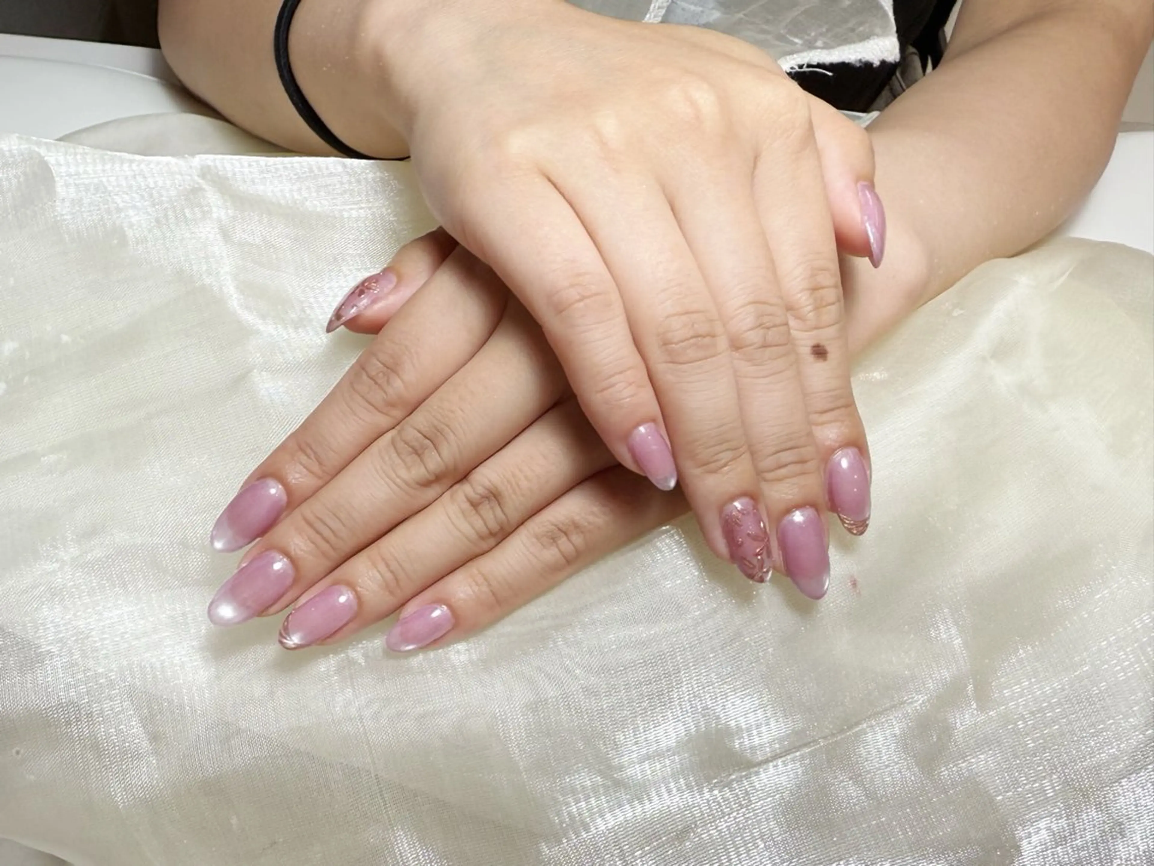 ネイル ハンドネイル ヨウ キョウセンのネイルデザイン