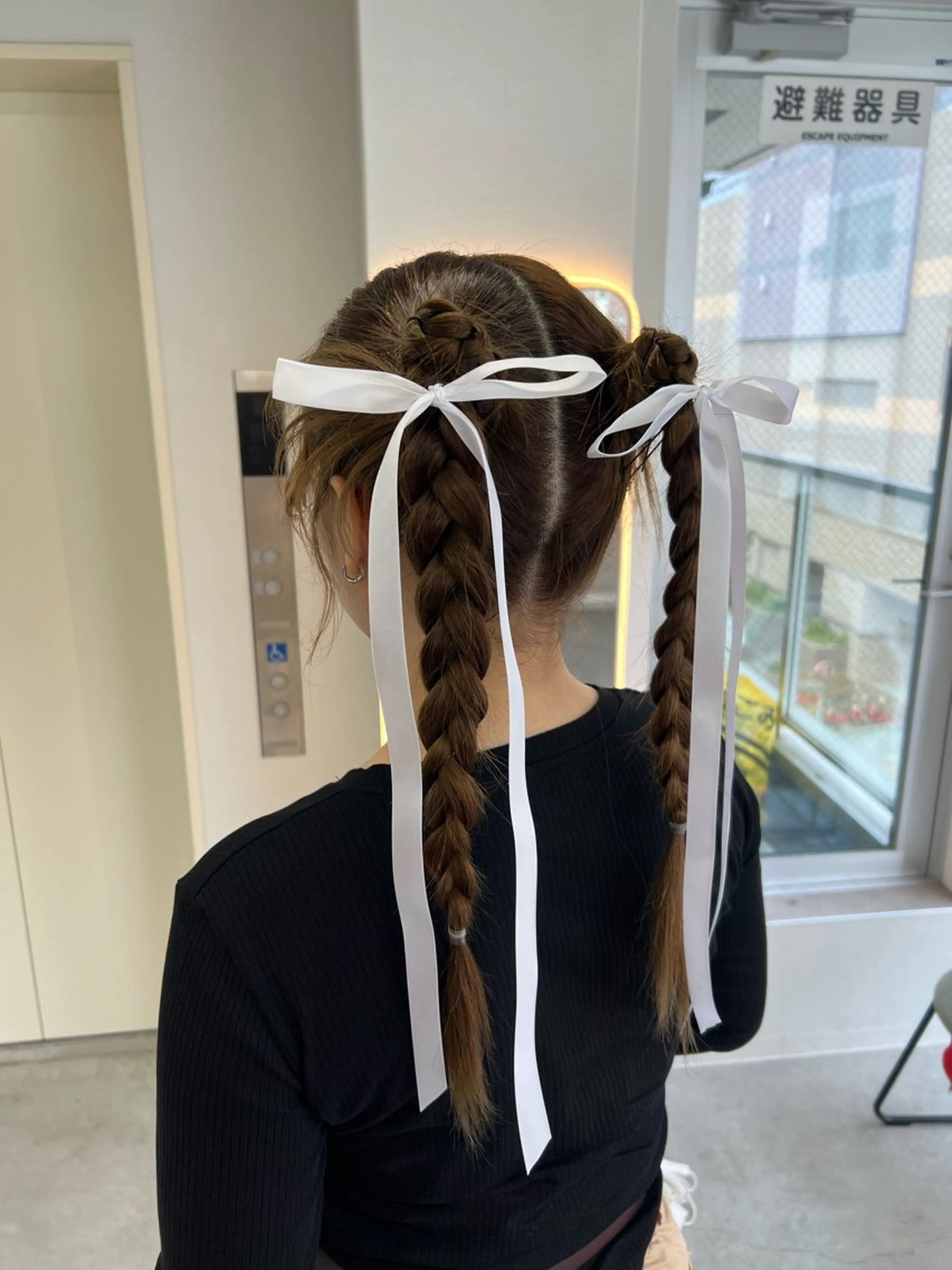 ロング ヘアセット maya レイヤーカットのヘアスタイル