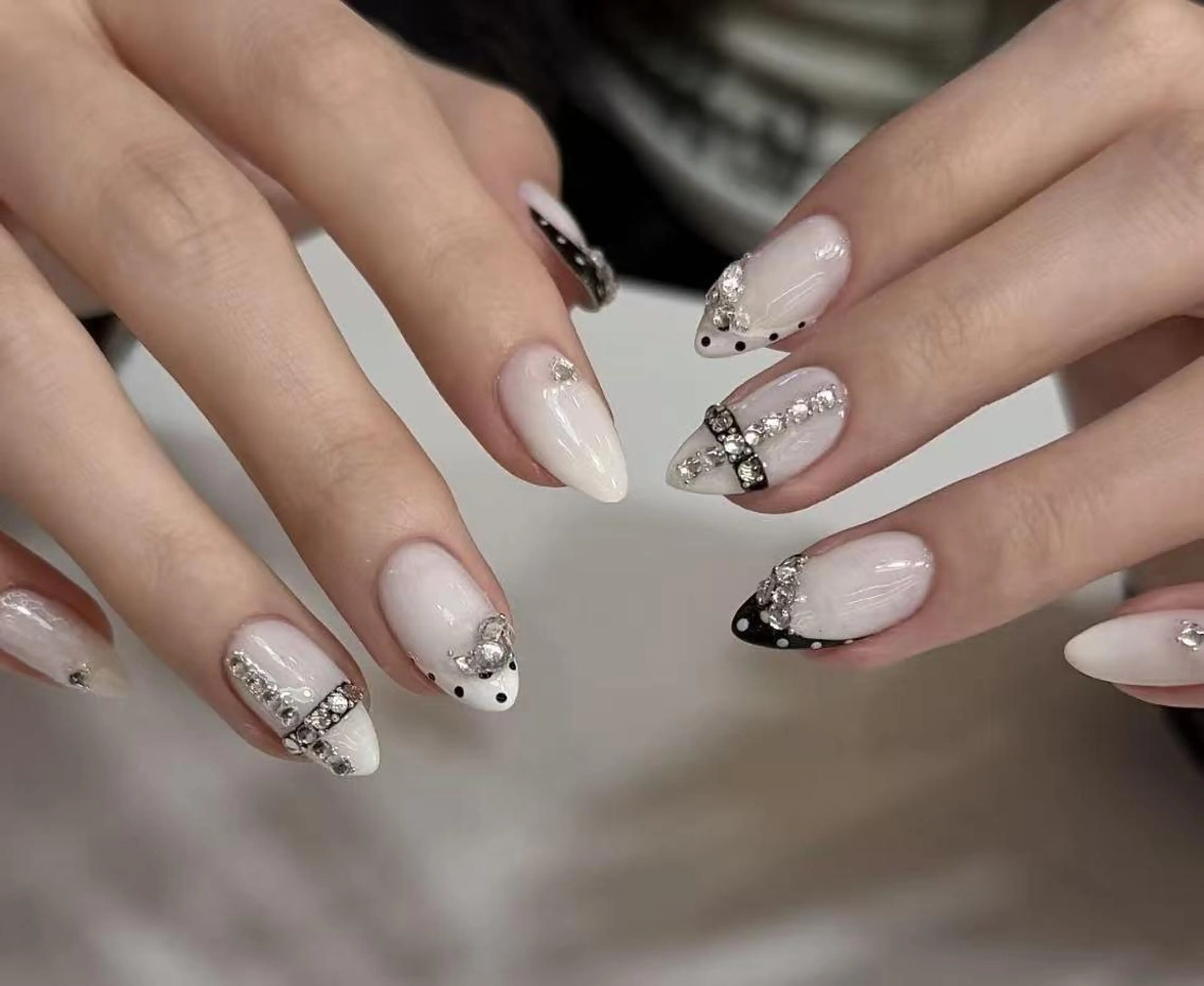 ネイル ハンドネイル エリ🫧 nail池袋東口のネイルデザイン